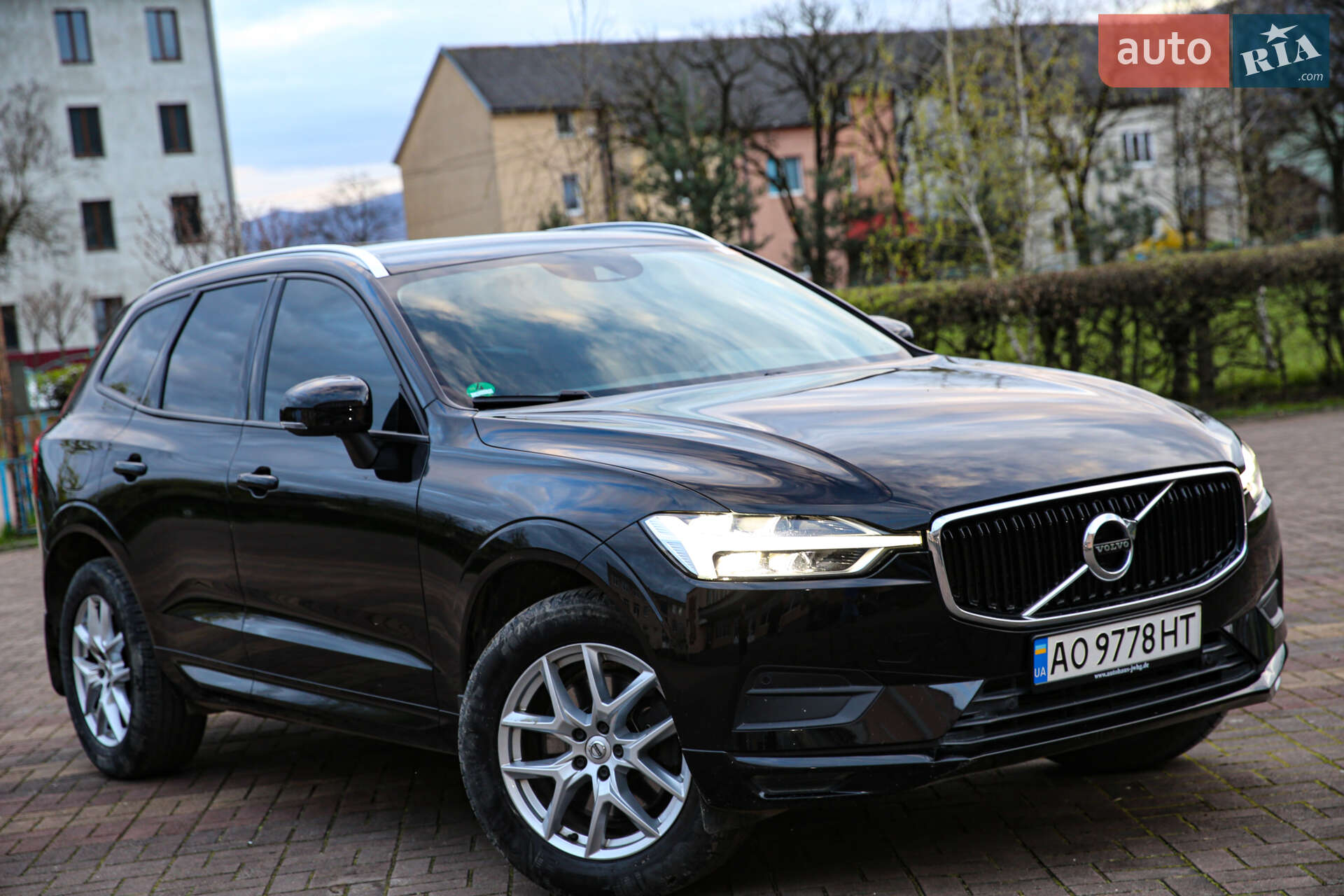 Volvo XC60 2019 VIN YV1UZA8VDK1370511 фото оголошення 18 з 20
