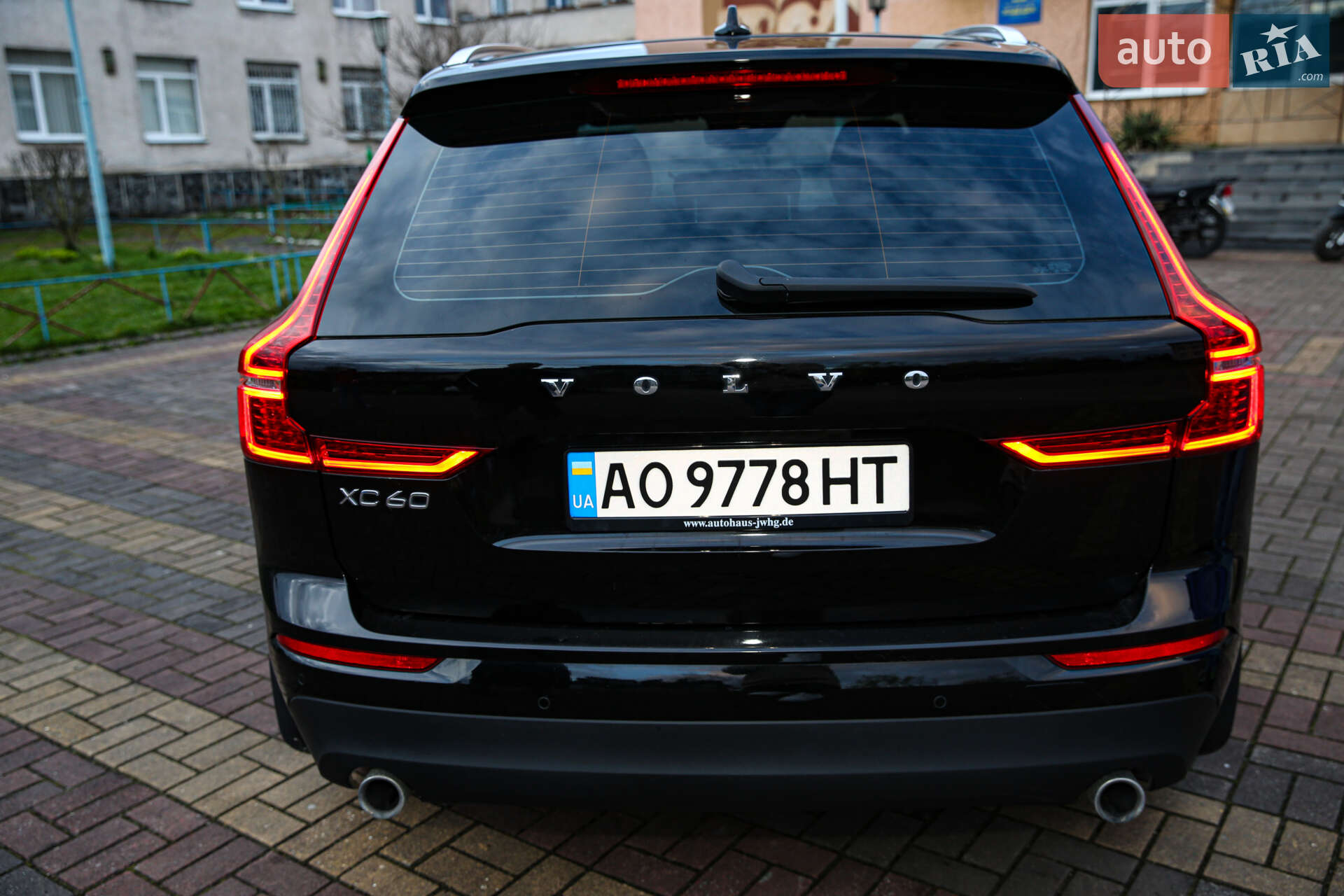 Volvo XC60 2019 VIN YV1UZA8VDK1370511 фото оголошення 19 з 20