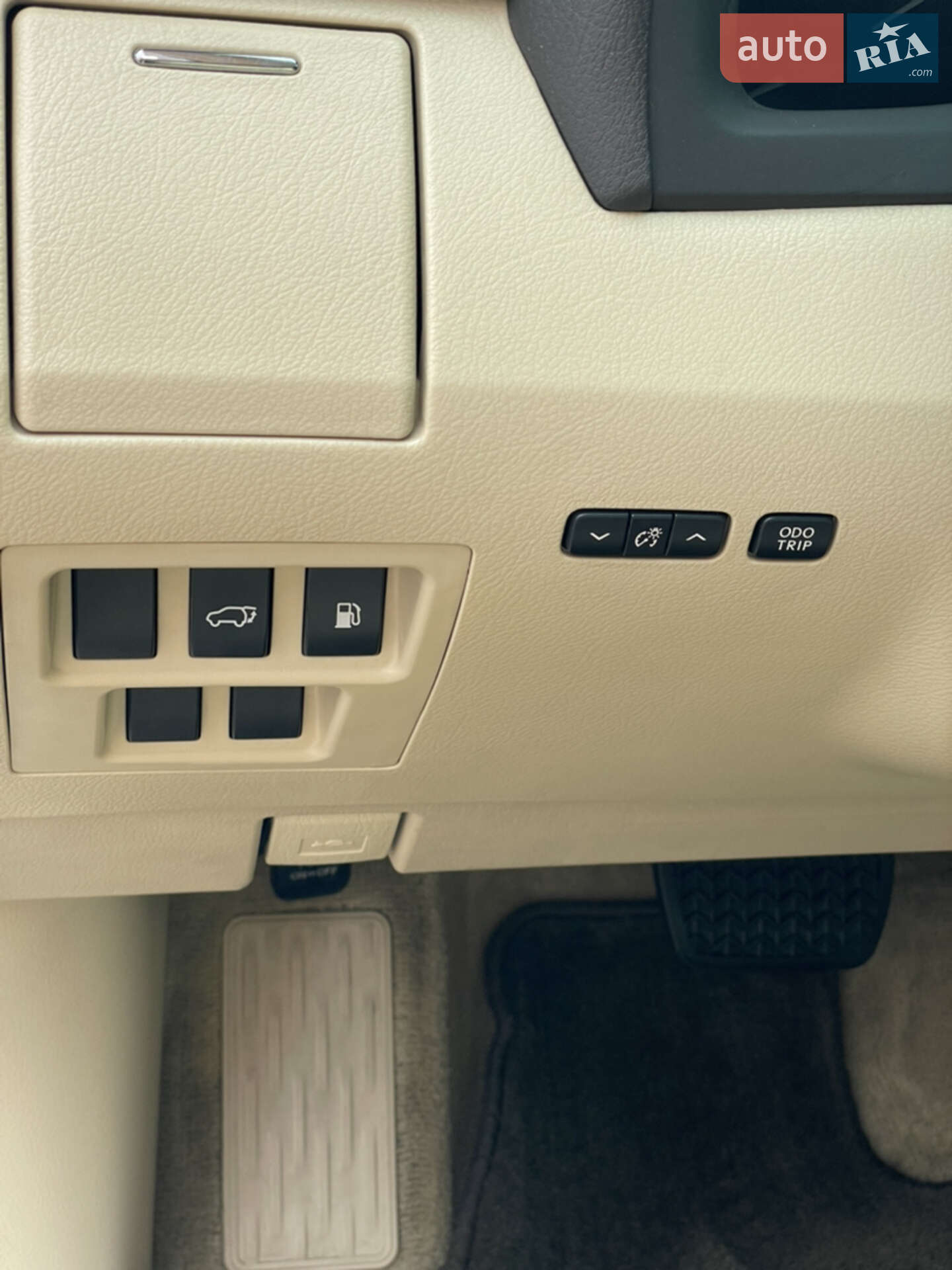 Lexus RX 2011 VIN 2T2BK1BA3BC104176 фото оголошення 9 з 13