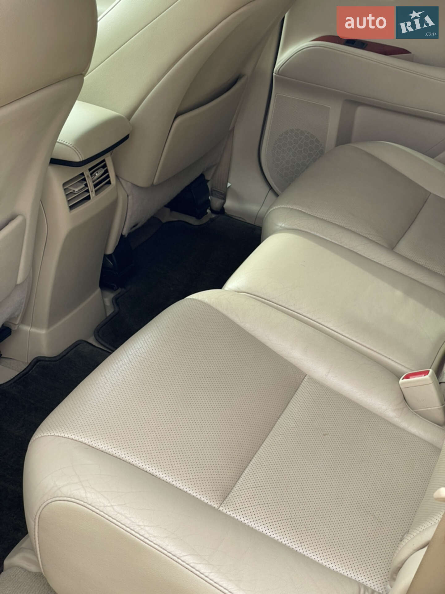 Lexus RX 2011 VIN 2T2BK1BA3BC104176 фото оголошення 12 з 13