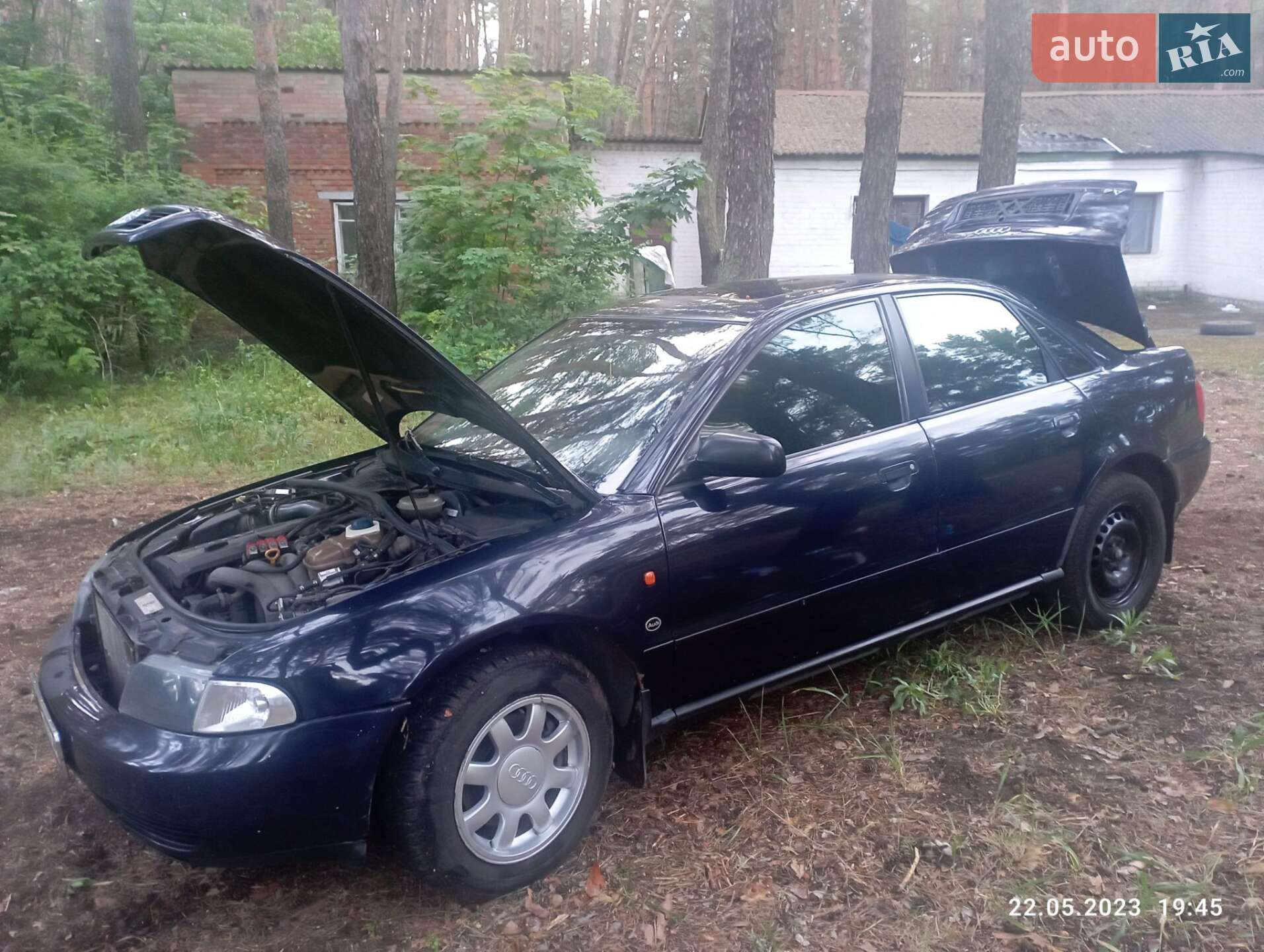 Audi A4 1996 VIN WAUZZZ8DZTA045055 фото оголошення 3 з 3