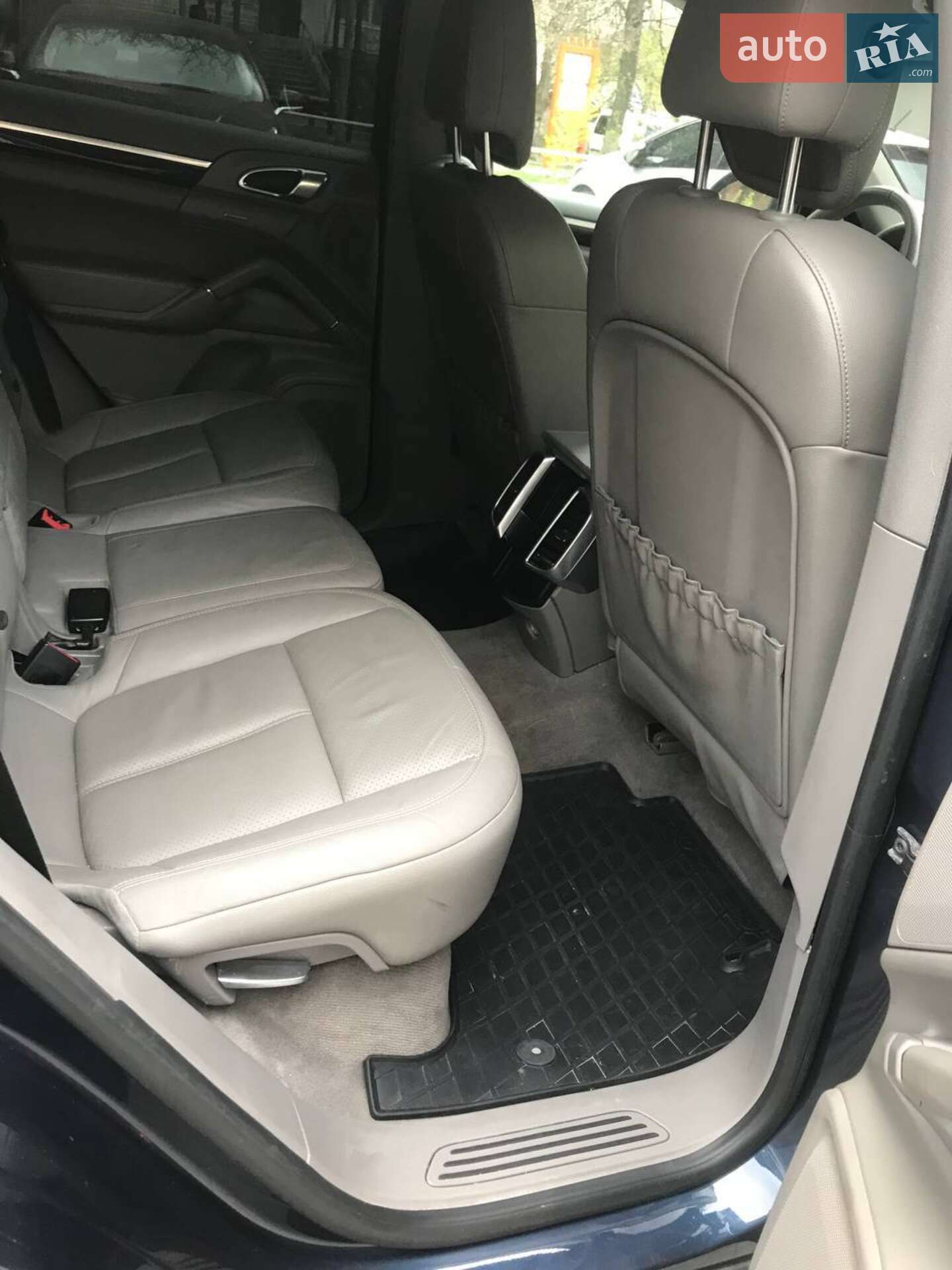 Porsche Cayenne 2013 VIN WP1AA2A23ELA01094 фото оголошення 19 з 30