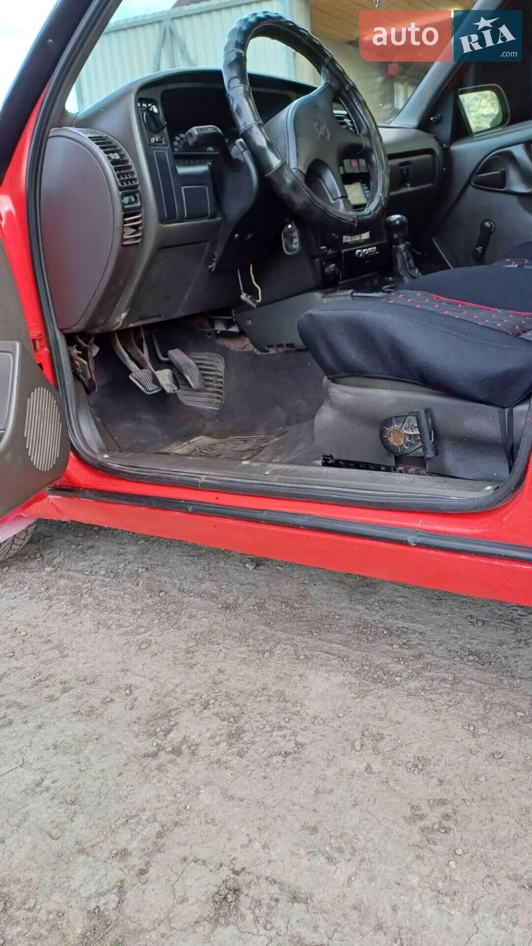 Opel Omega 1989 VIN W0L000016K1209289 фото оголошення 2 з 8