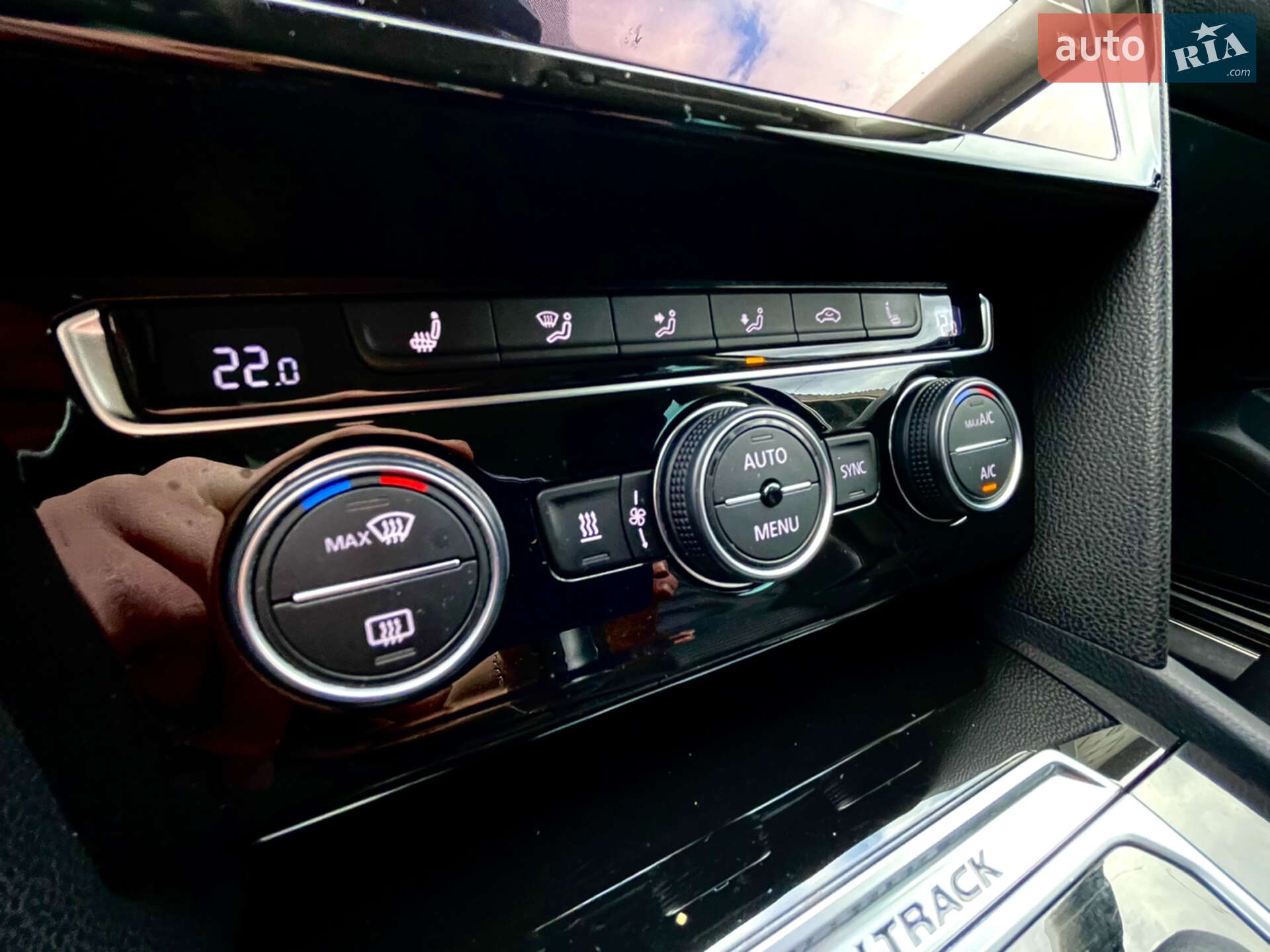 Volkswagen Passat Alltrack 2019 VIN WVWZZZ3CZKE133581 фото оголошення 19 з 39