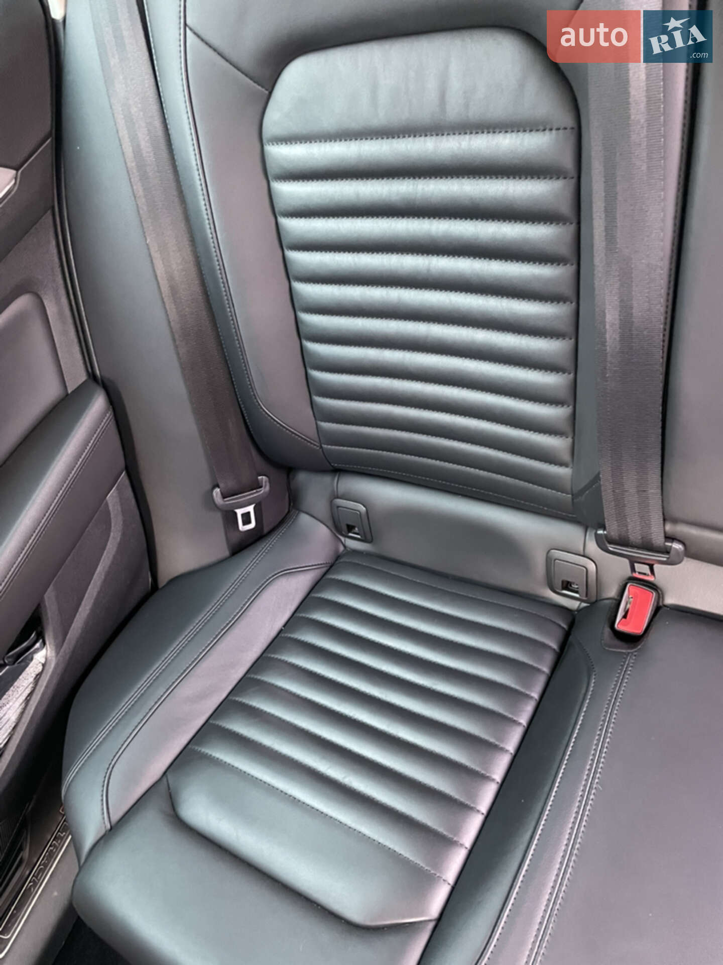 Volkswagen Passat Alltrack 2019 VIN WVWZZZ3CZKE133581 фото оголошення 25 з 39