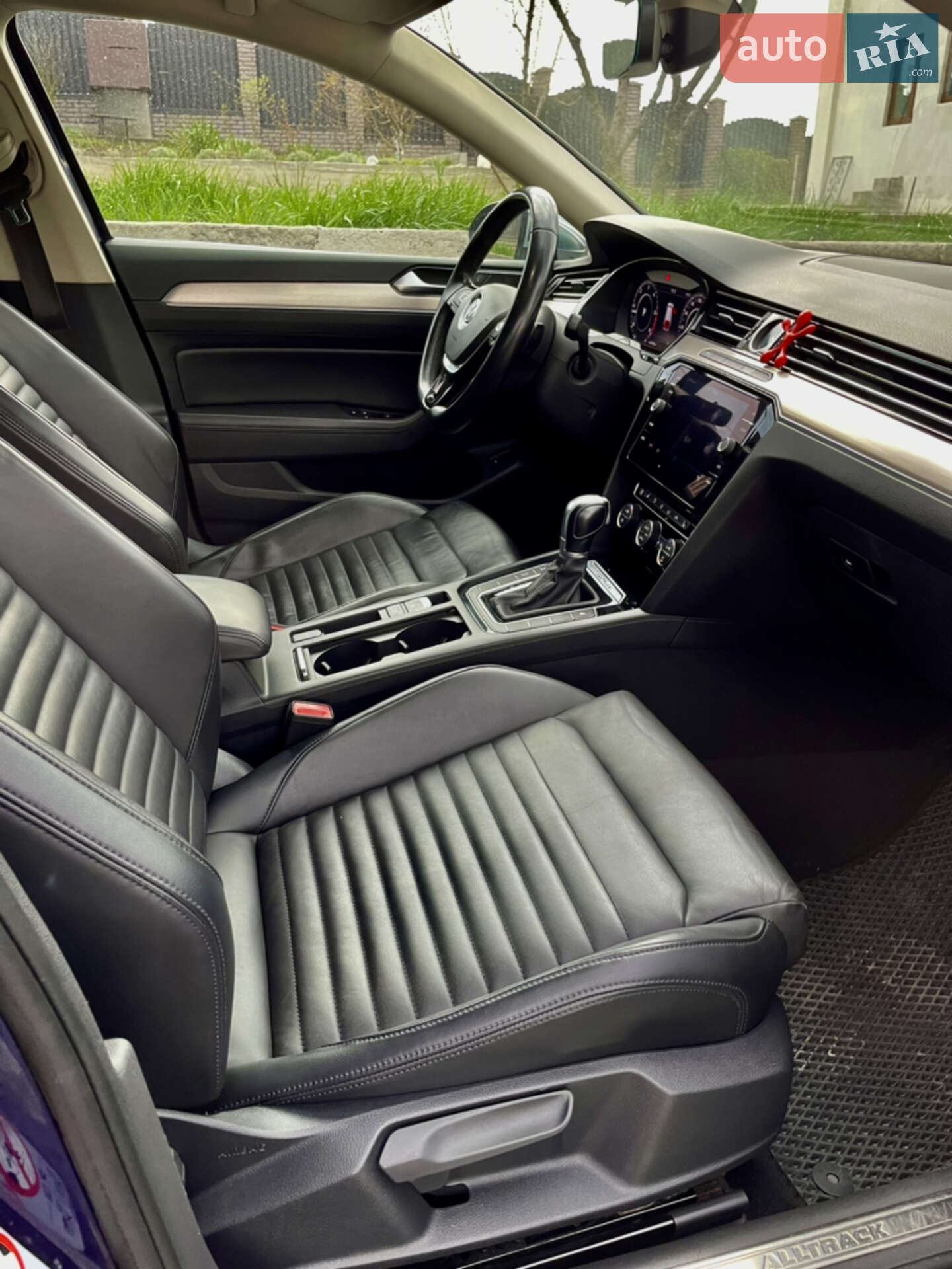 Volkswagen Passat Alltrack 2019 VIN WVWZZZ3CZKE133581 фото оголошення 36 з 39