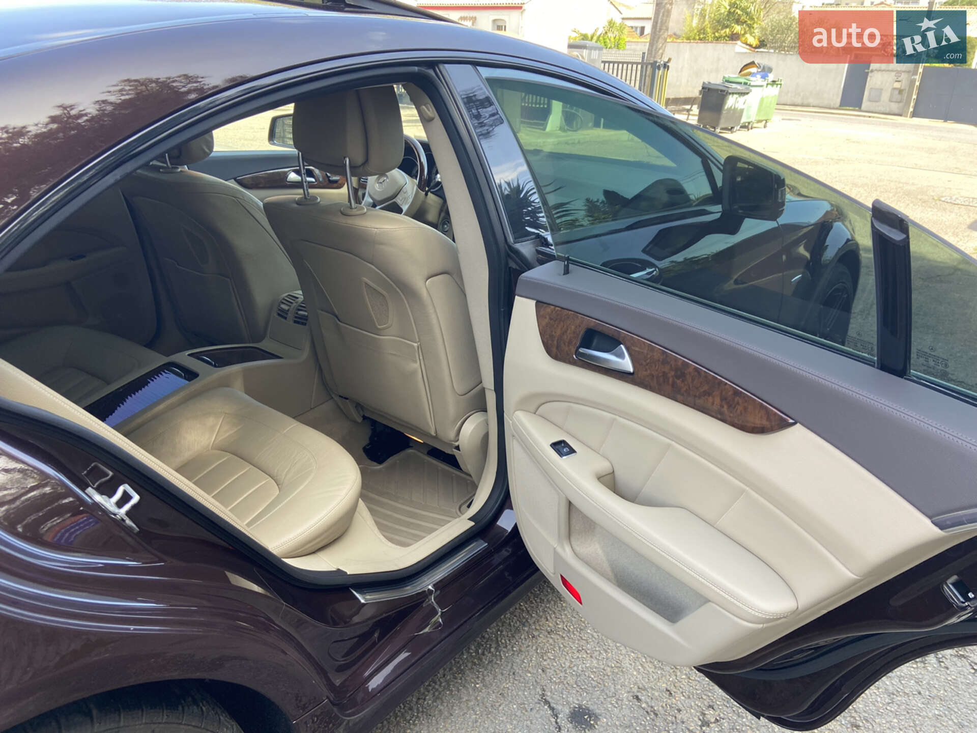Mercedes-Benz CLS-Class 2012 VIN WDDLJ9BB0CA043710 фото оголошення 10 з 19