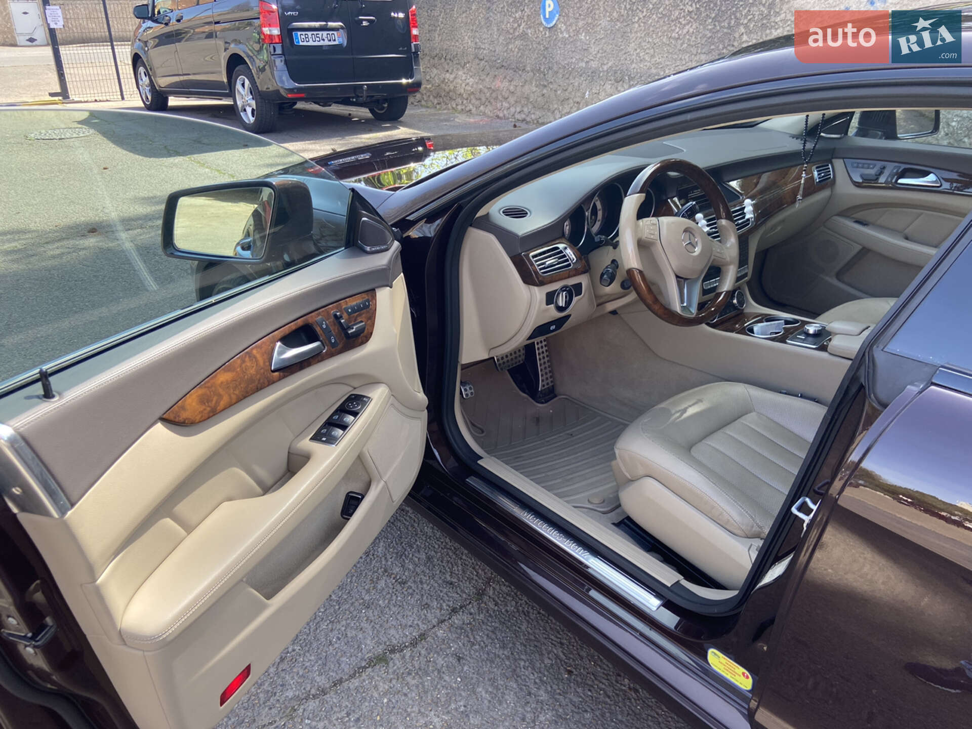 Mercedes-Benz CLS-Class 2012 VIN WDDLJ9BB0CA043710 фото оголошення 18 з 19