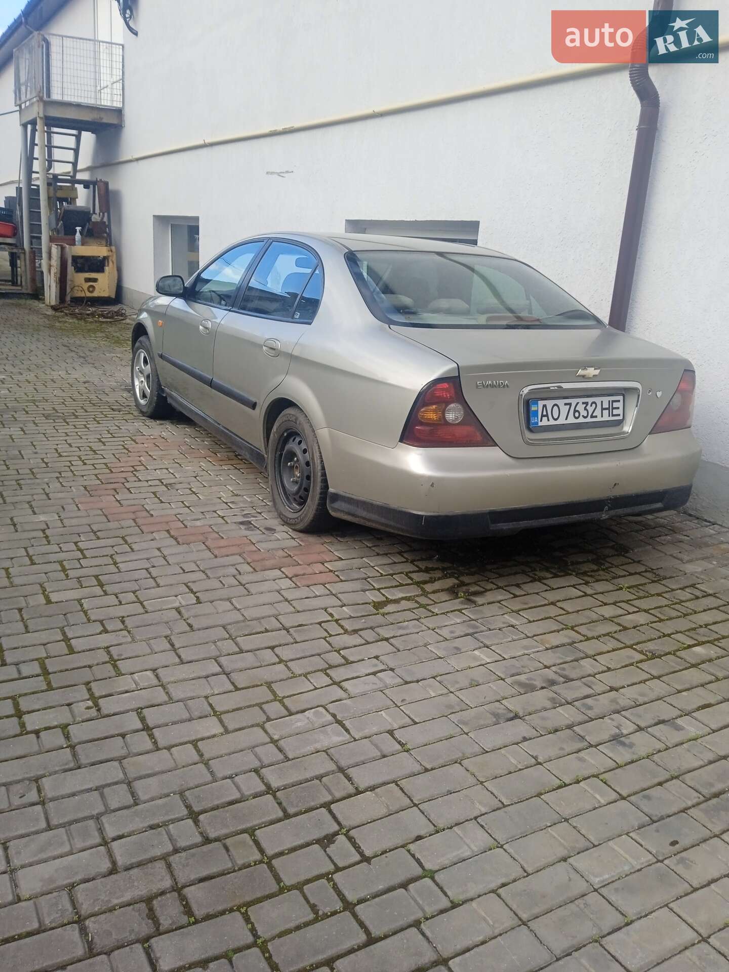 Daewoo Evanda 2002 VIN KLALF69Z13B077076 фото оголошення 3 з 4