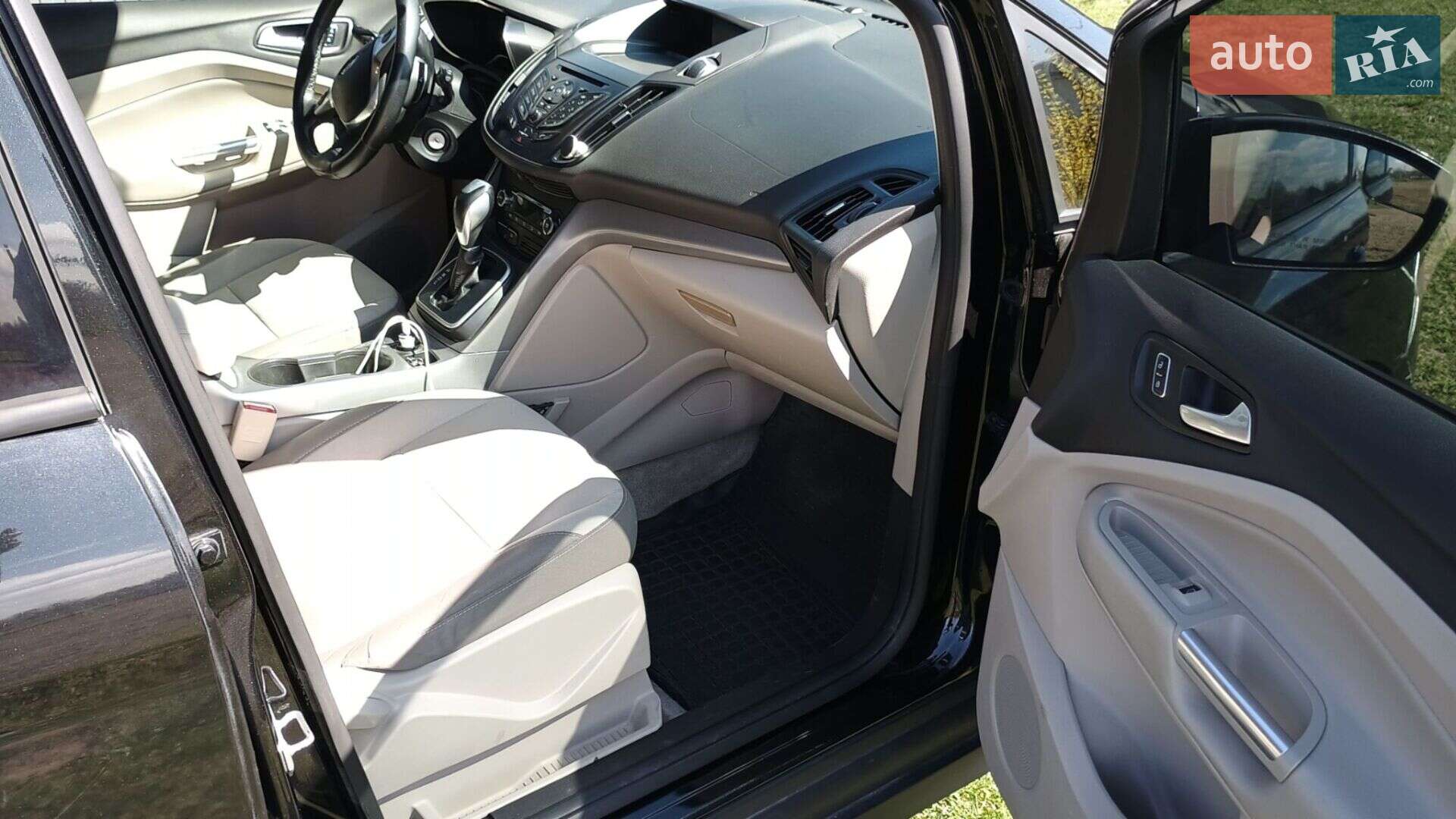 Ford C-Max 2014 VIN 1FADP5AUXEL519774 фото оголошення 18 з 19