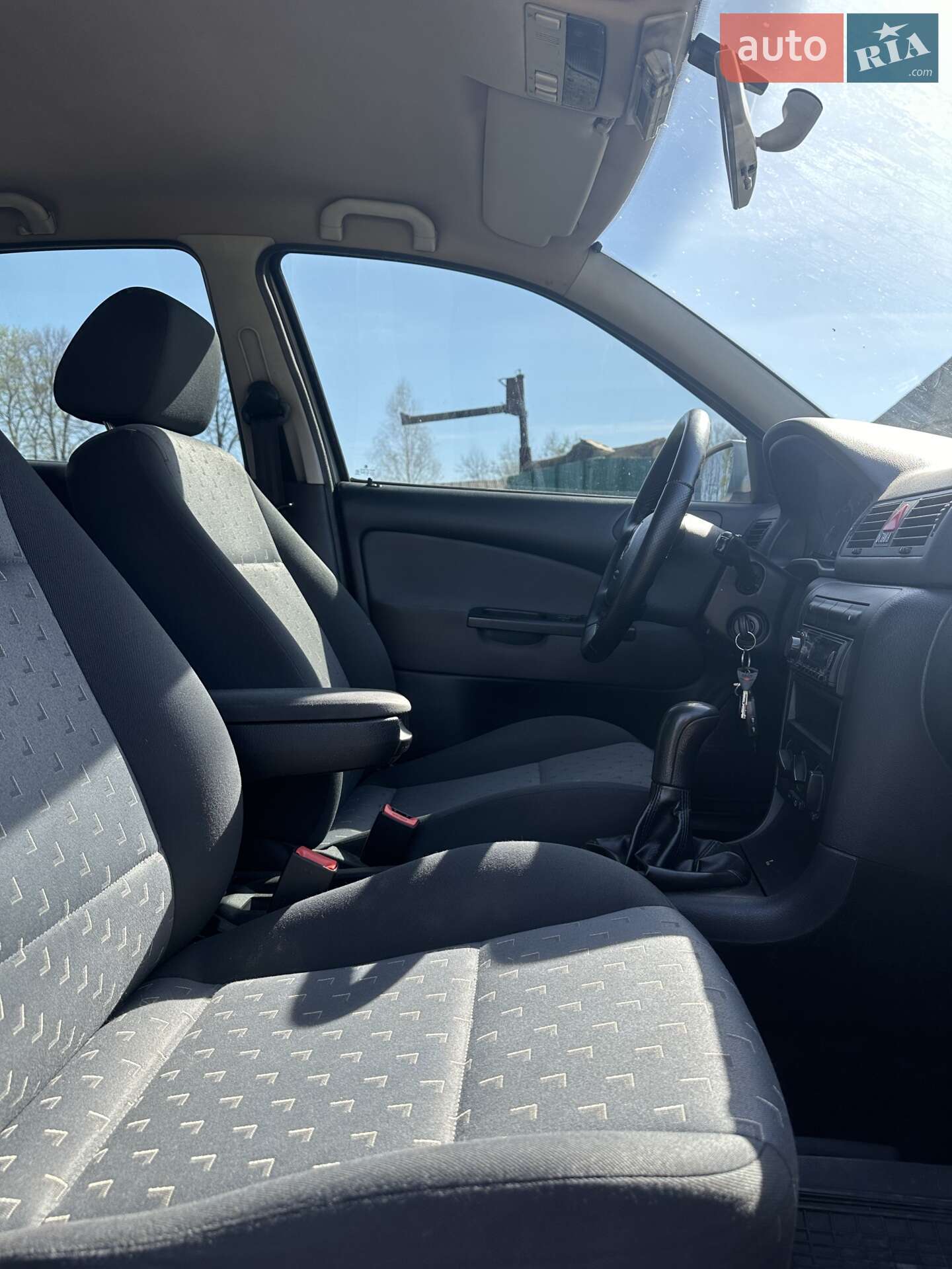 Skoda Octavia 2008 VIN TMBDG41U89B010198 фото оголошення 6 з 8