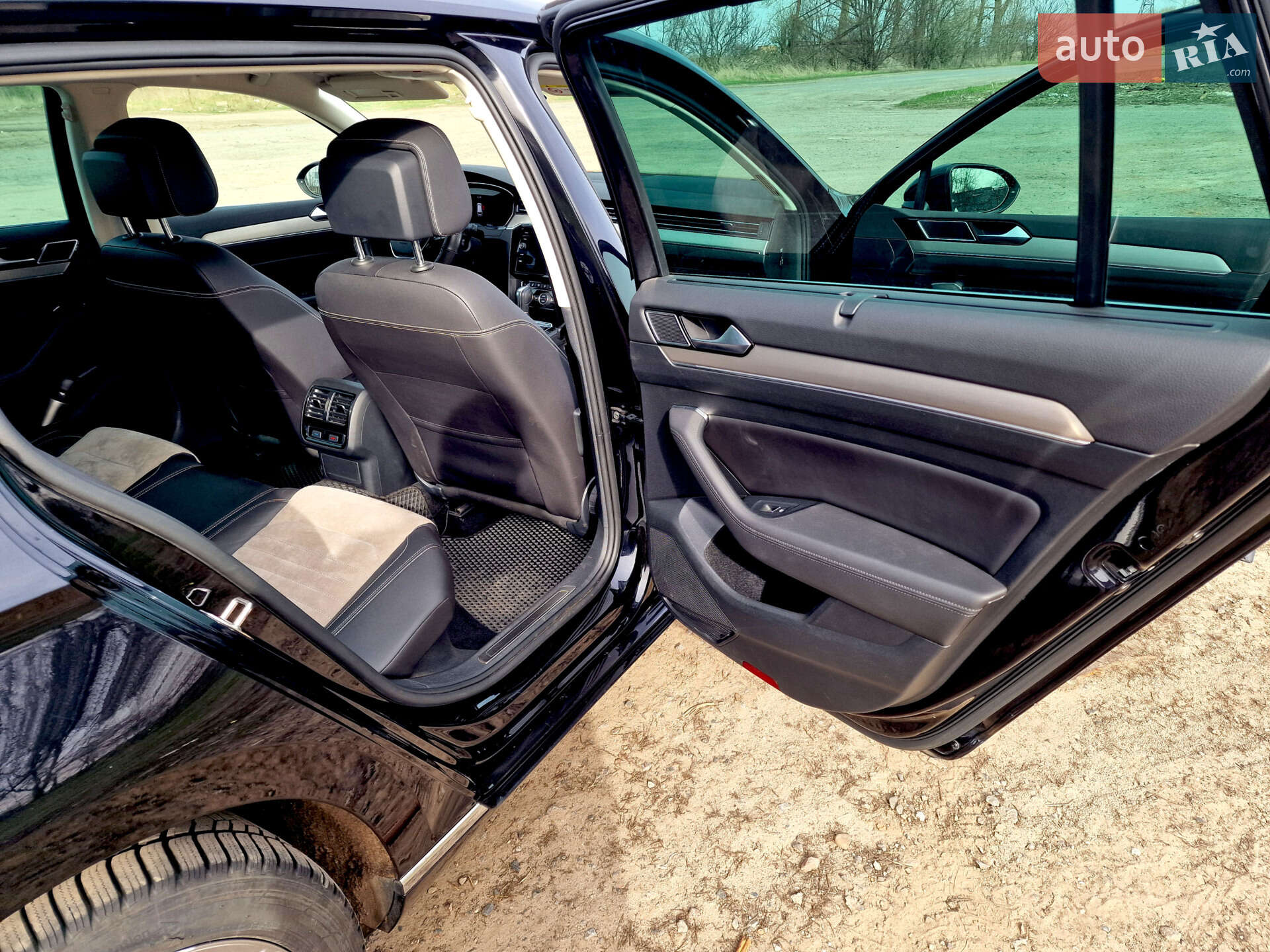 Volkswagen Passat 2019 VIN WVWZZZ3CZKE110852 фото оголошення 5 з 18