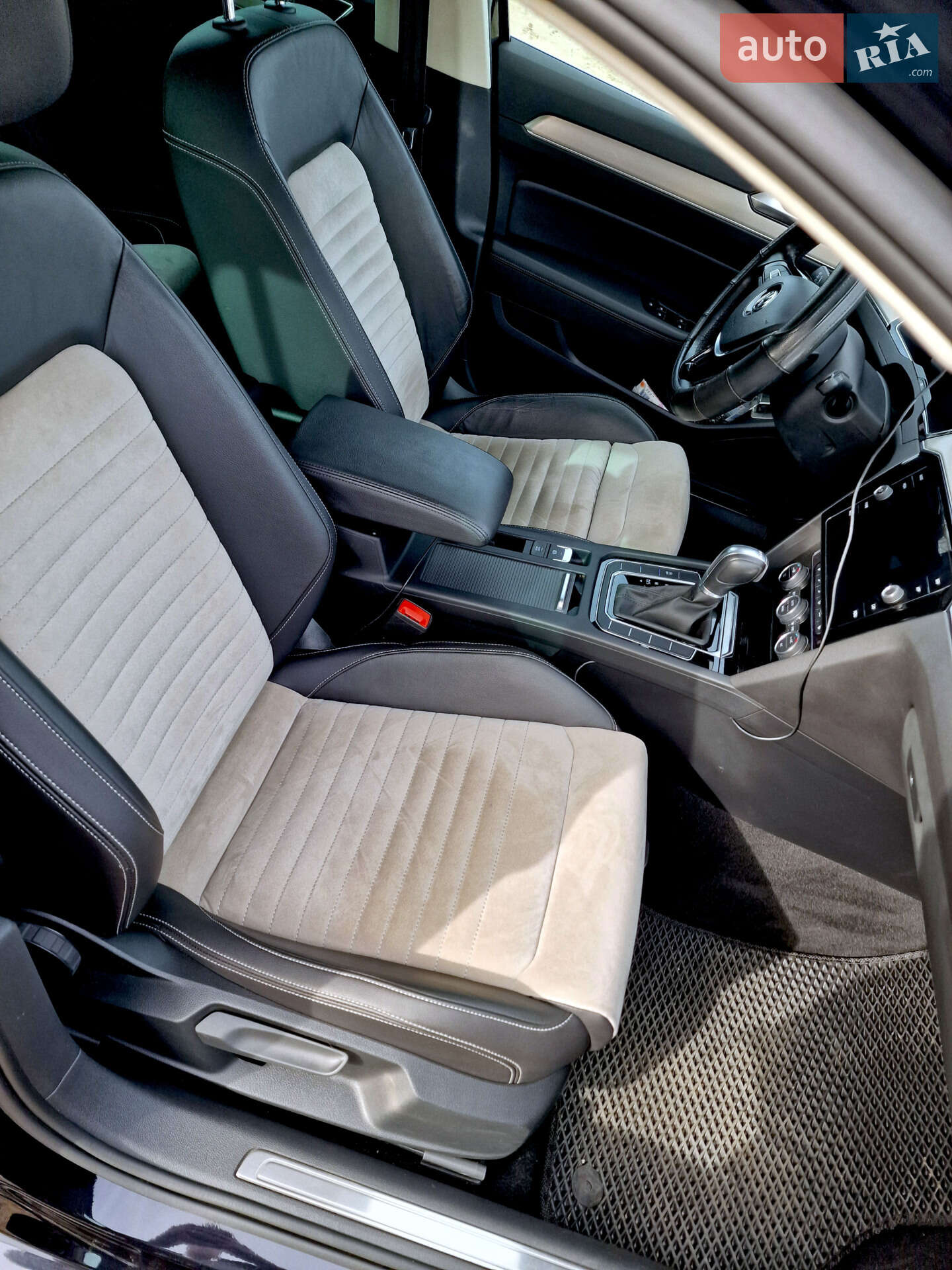 Volkswagen Passat 2019 VIN WVWZZZ3CZKE110852 фото оголошення 7 з 18