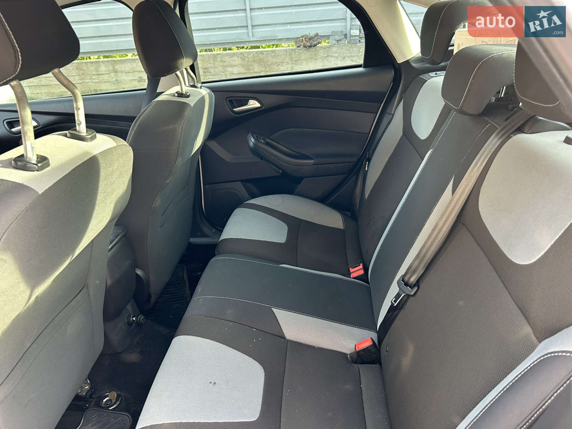 Ford Focus 2012 VIN WF0MXXGCBMCR10107 фото оголошення 6 з 8