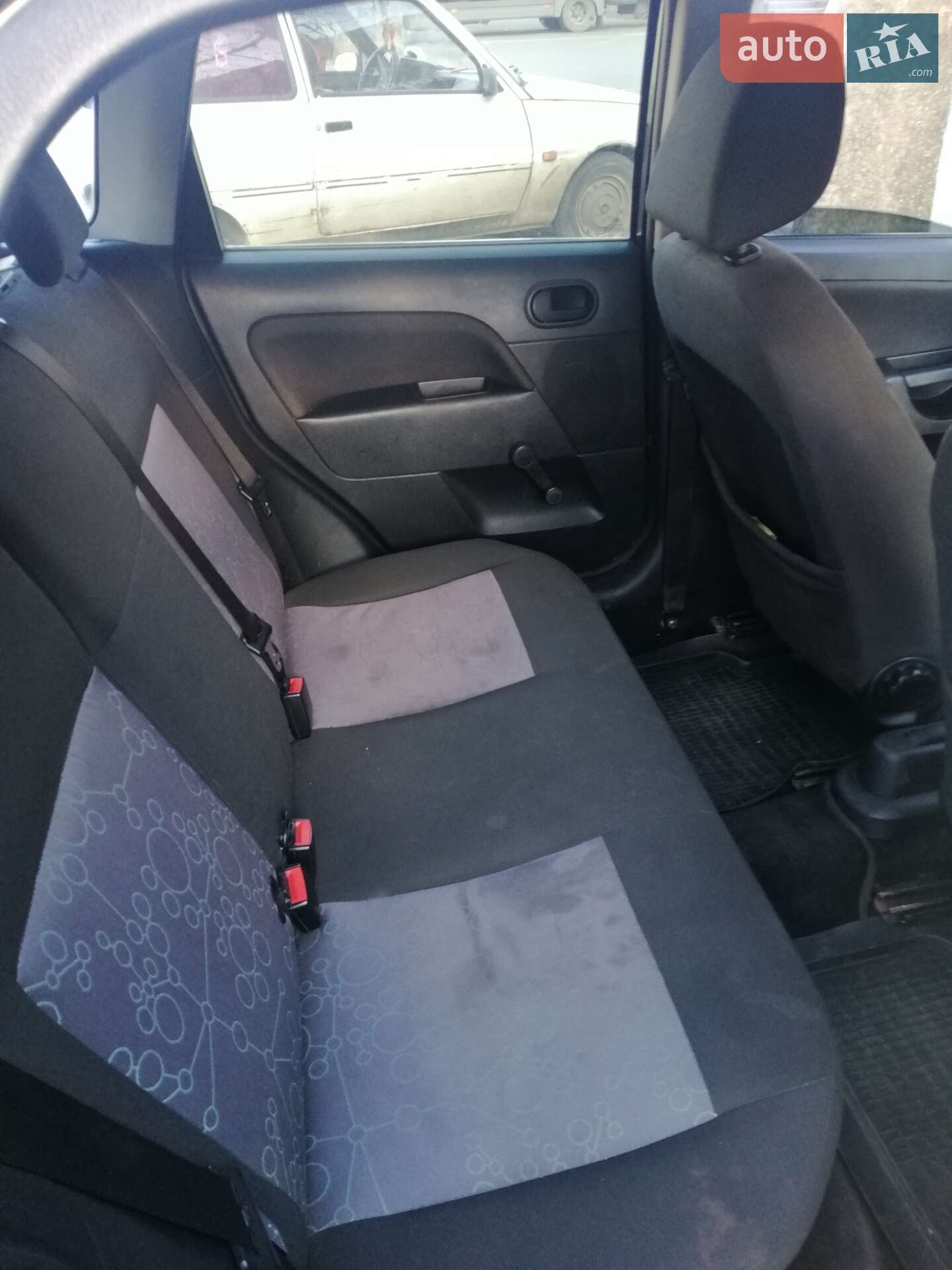Ford Fiesta 2006 VIN WF0HXXGAJH6J15211 фото оголошення 2 з 9