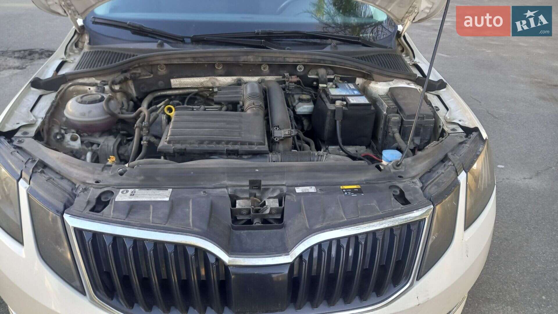 Skoda Octavia 2017 VIN TMBAC4NE3JB007604 фото оголошення 10 з 14