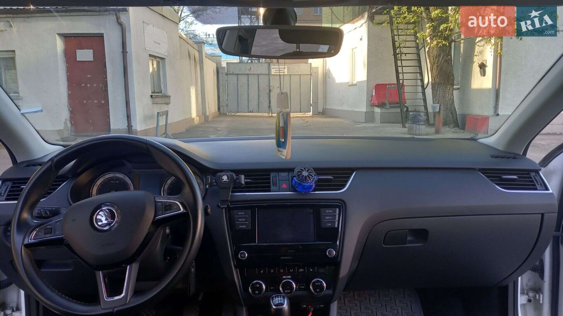 Skoda Octavia 2017 VIN TMBAC4NE3JB007604 фото оголошення 11 з 14
