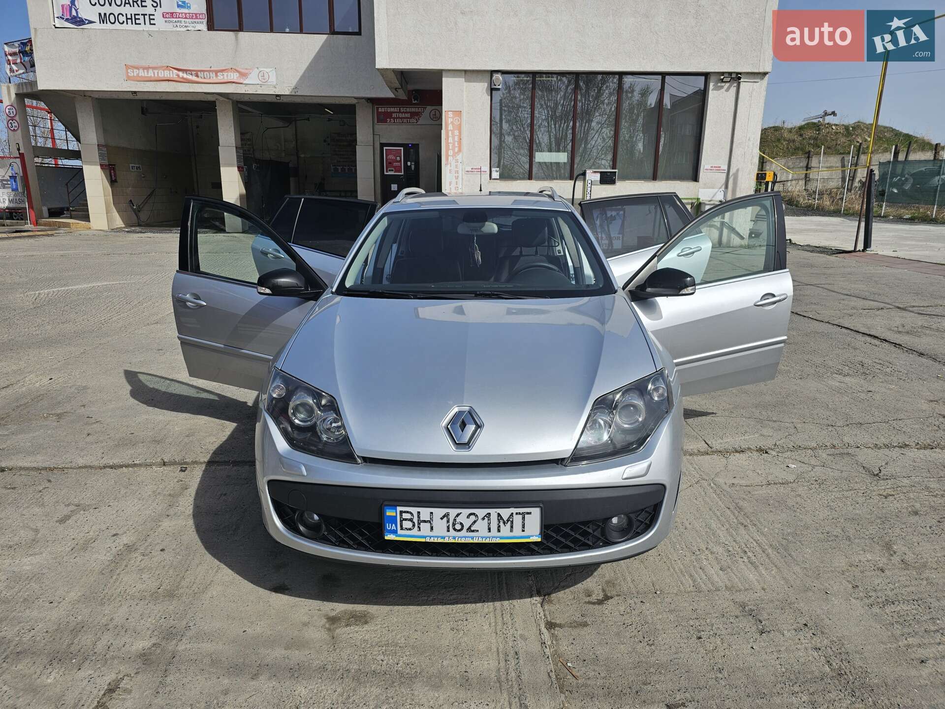 Renault Laguna 2011 VIN VF1KT1R0643945575 фото оголошення 2 з 12