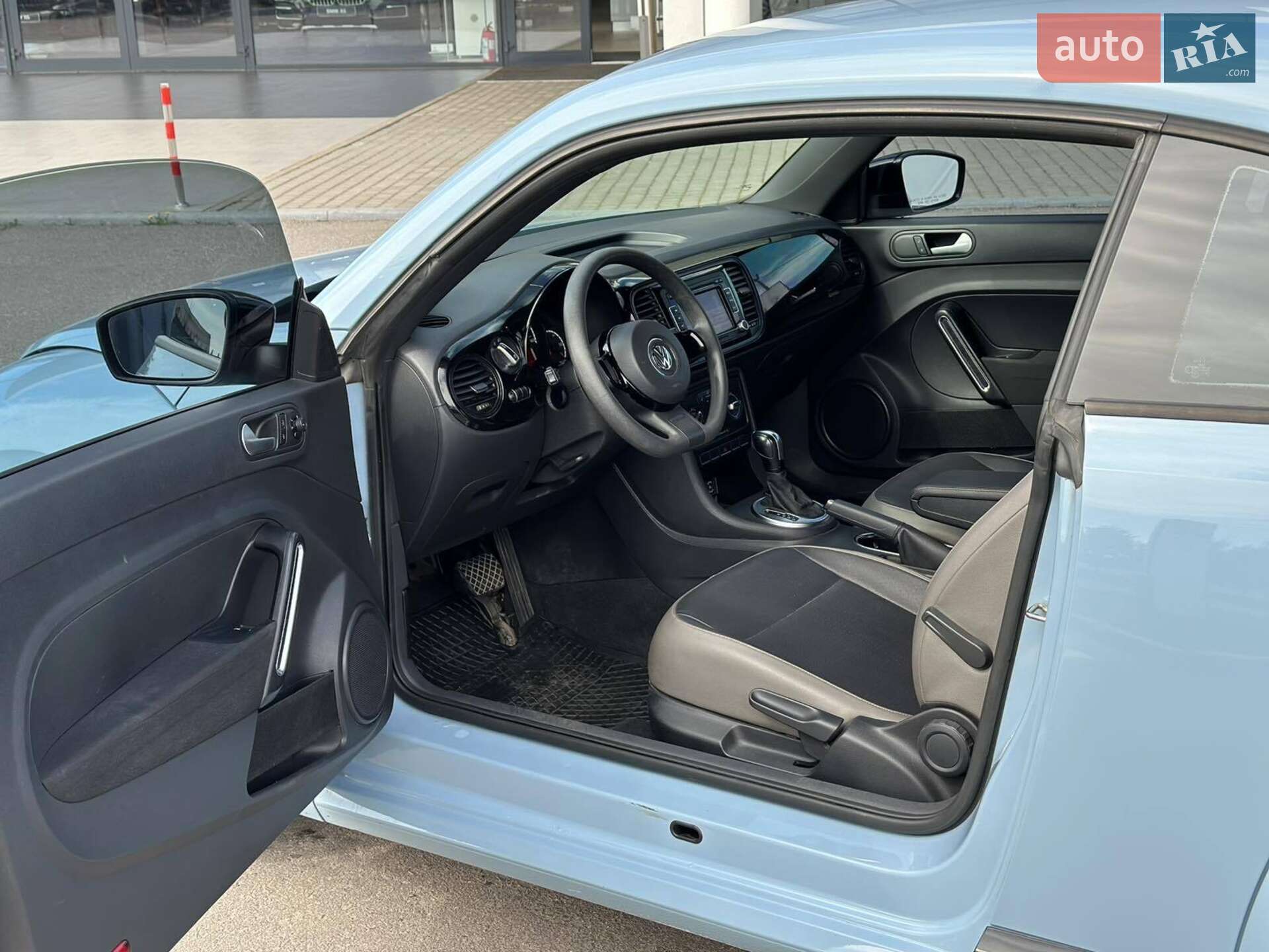 Volkswagen Beetle 2015 VIN 3VWF17AT1FM651326 фото оголошення 16 з 49