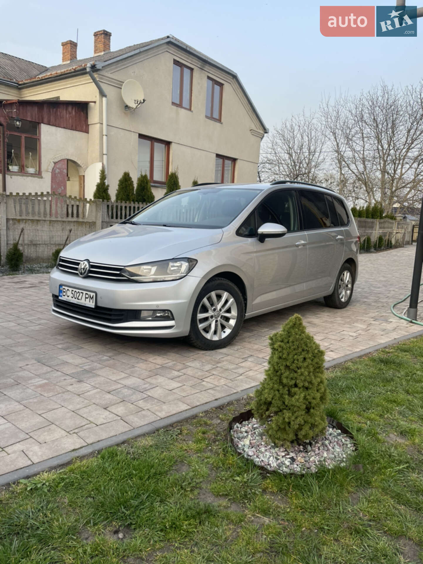 Volkswagen Touran 2016 VIN WVGZZZ1TZGW552996 фото оголошення 3 з 66