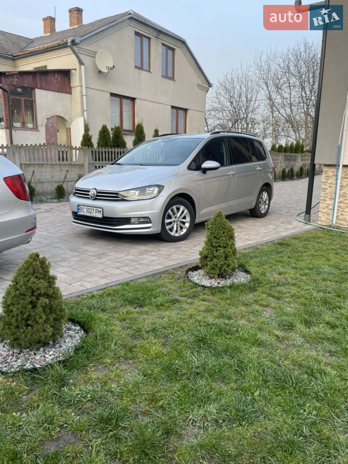 Volkswagen Touran 2016 VIN WVGZZZ1TZGW552996 фото оголошення 4 з 66