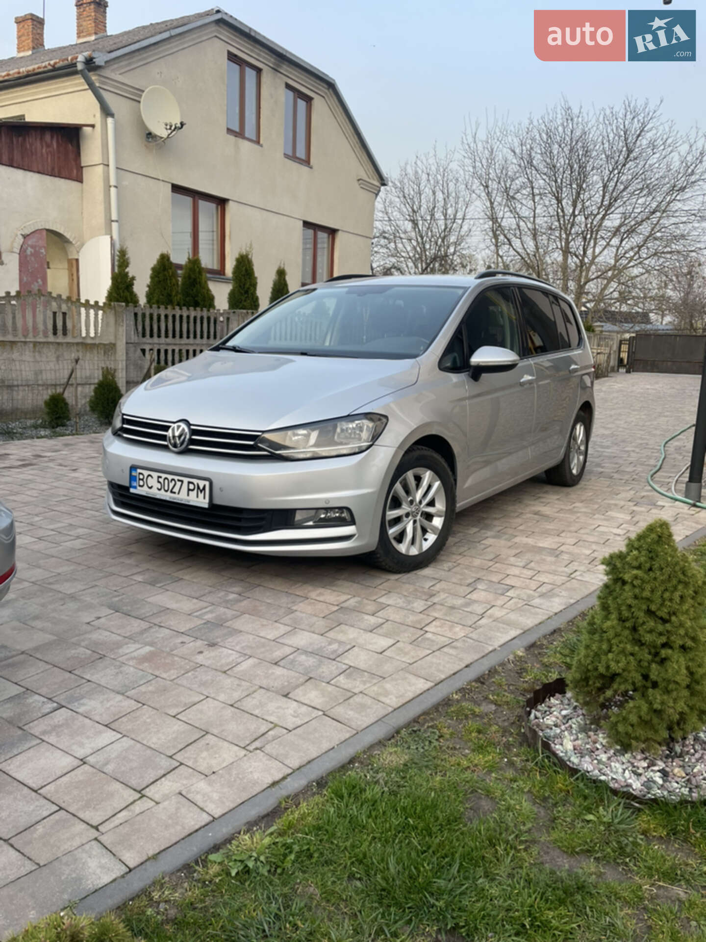 Volkswagen Touran 2016 VIN WVGZZZ1TZGW552996 фото оголошення 5 з 66