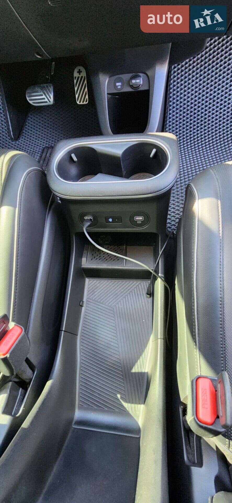 Hyundai Ioniq 5 2021 VIN KMHKR81AFNU004490 фото оголошення 19 з 82