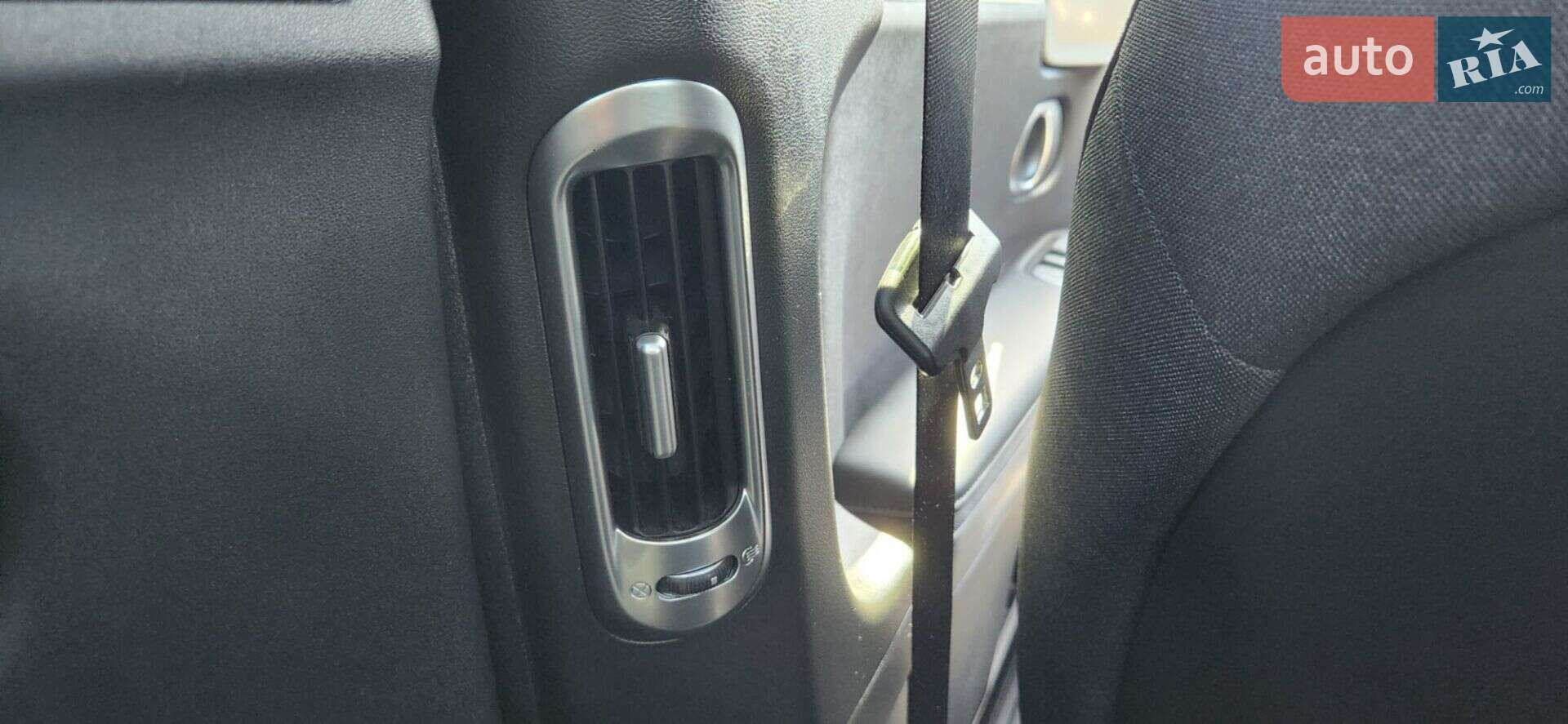 Hyundai Ioniq 5 2021 VIN KMHKR81AFNU004490 фото оголошення 30 з 82