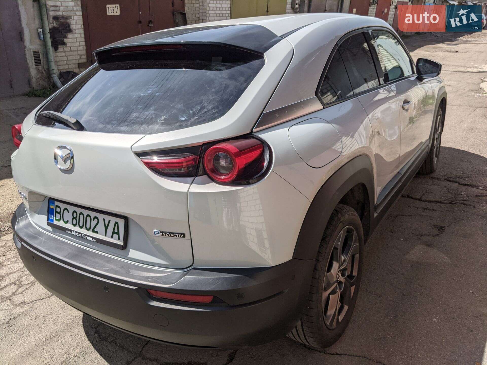 Mazda MX-30 2020 VIN JMZDR1WBJ00103910 фото оголошення 2 з 28