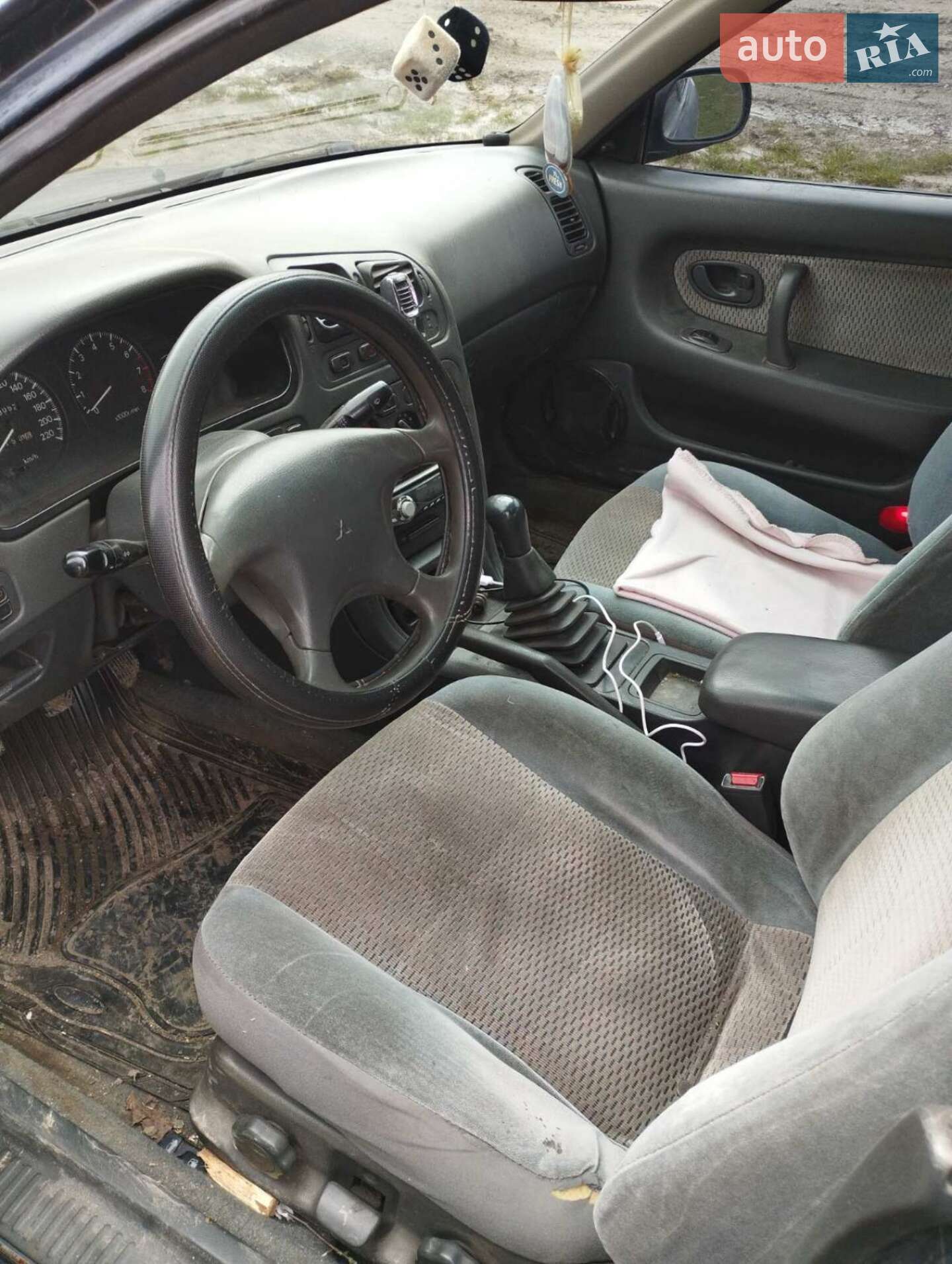 Mitsubishi Galant 1994 VIN JMBLNE52ARZ001380 фото оголошення 2 з 23