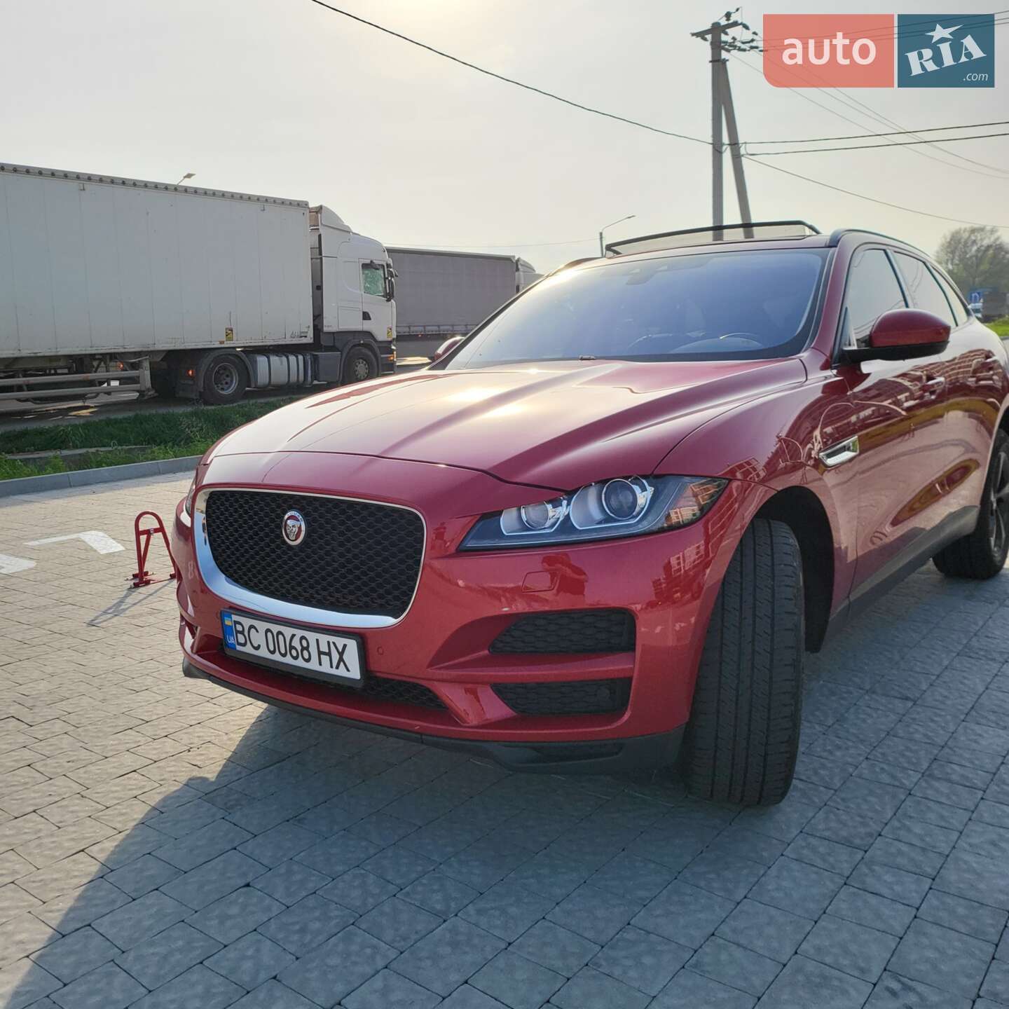 Jaguar F-Pace 2016 VIN SADCJ2BN9HA493217 фото оголошення 2 з 15
