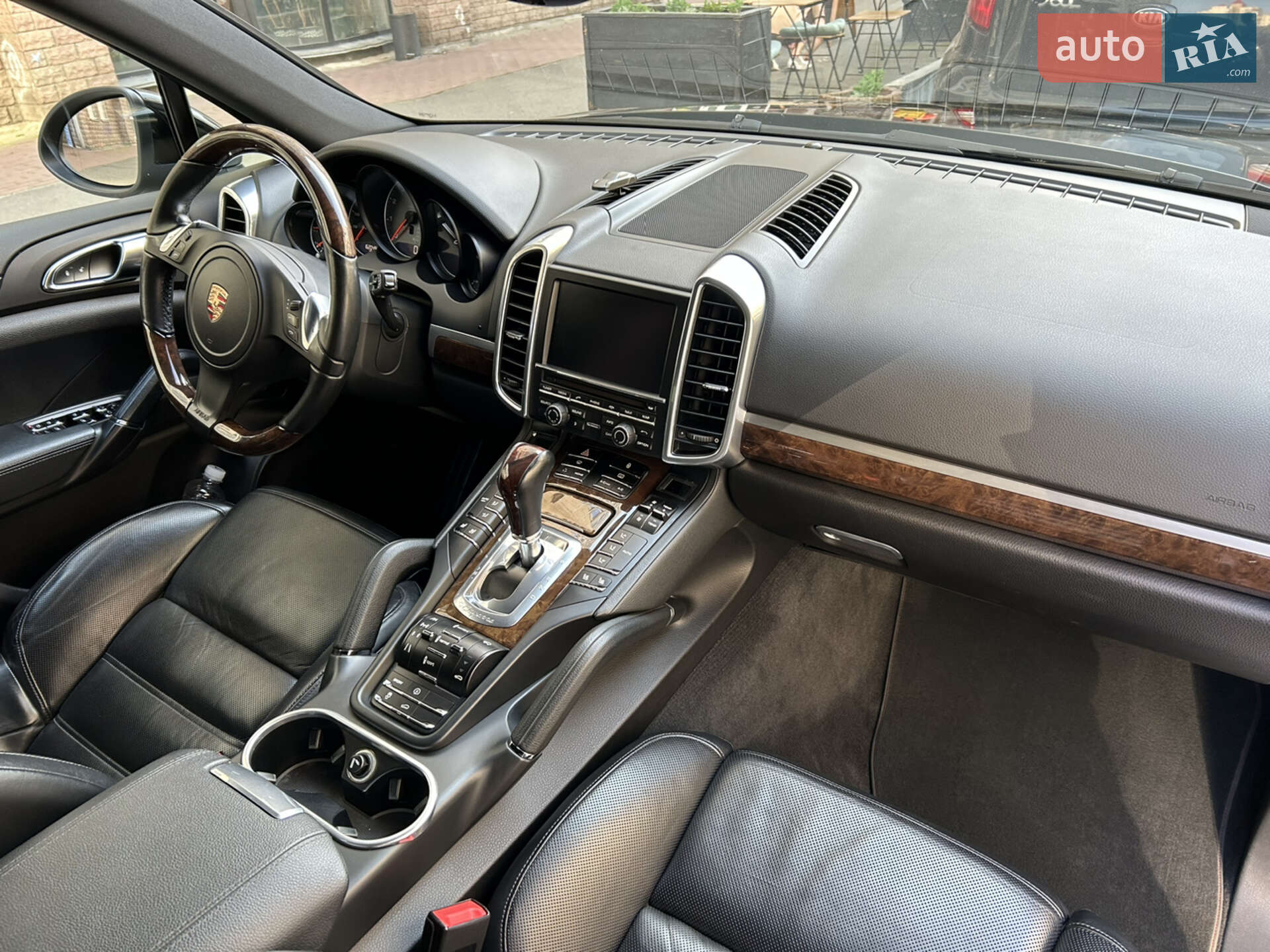 Porsche Cayenne 2012 VIN WP1ZZZ92ZDLA81071 фото оголошення 10 з 11