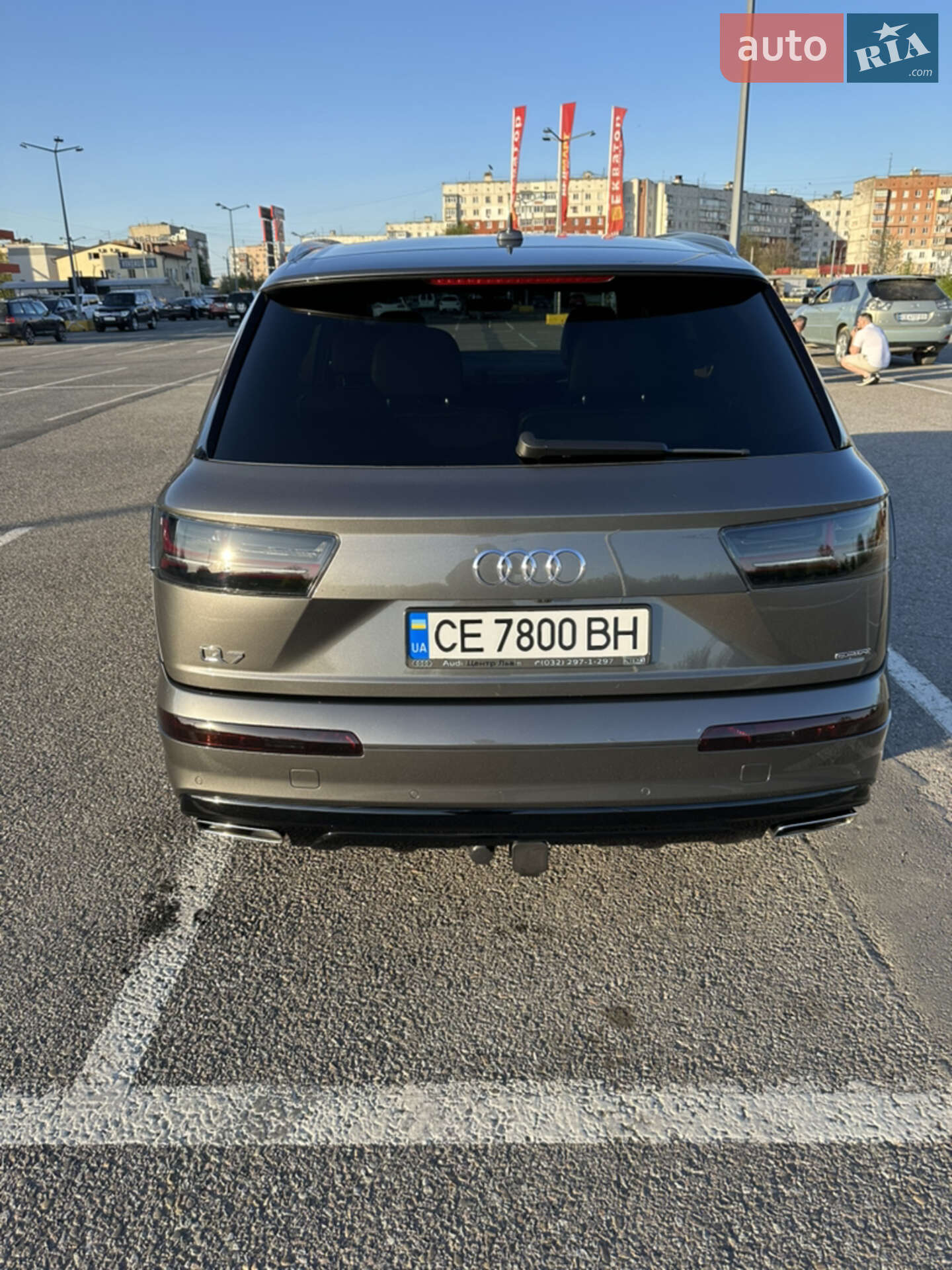 Audi Q7 2019 VIN WA1LAAF70KD040184 фото оголошення 10 з 22