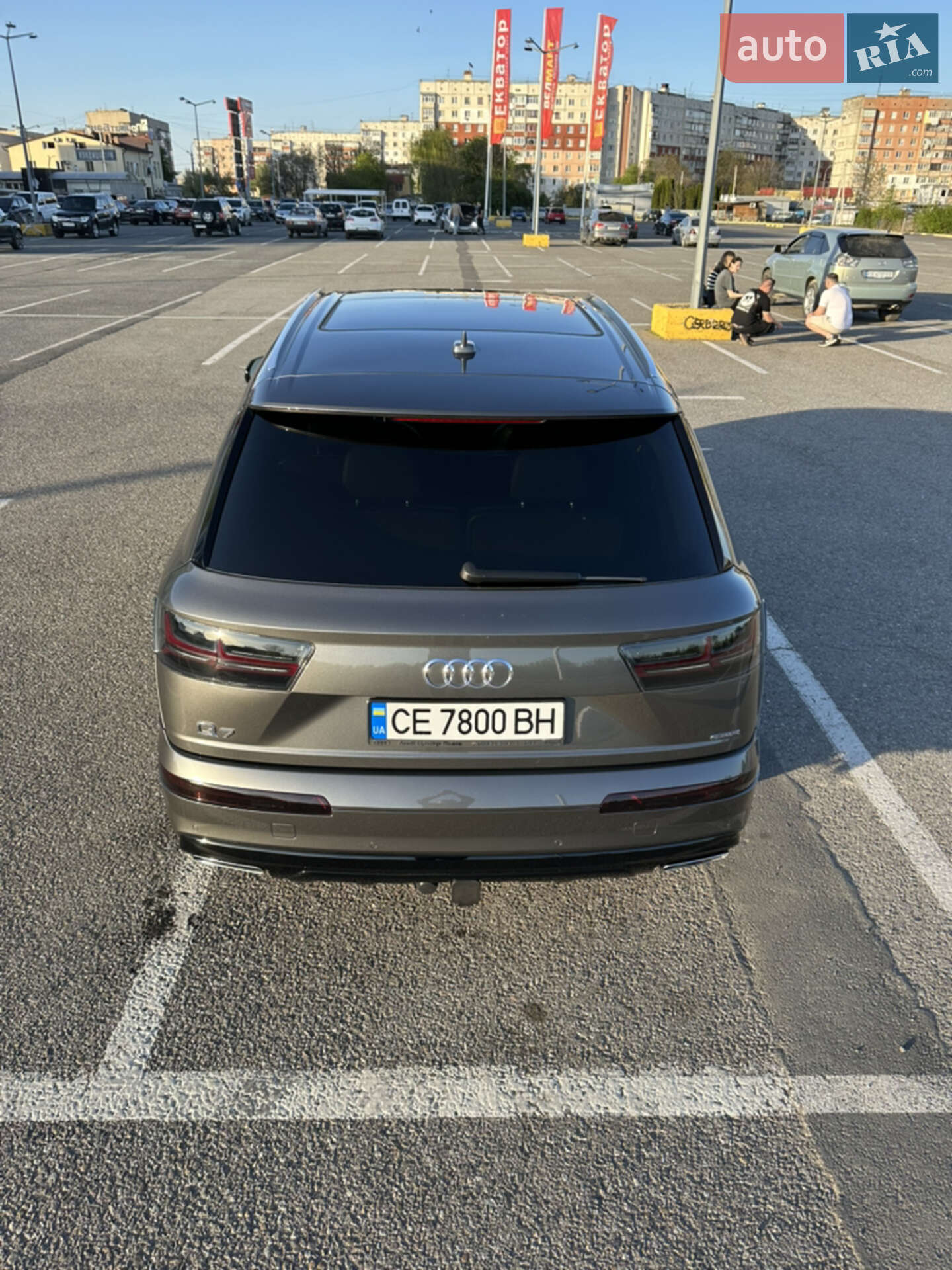 Audi Q7 2019 VIN WA1LAAF70KD040184 фото оголошення 12 з 22