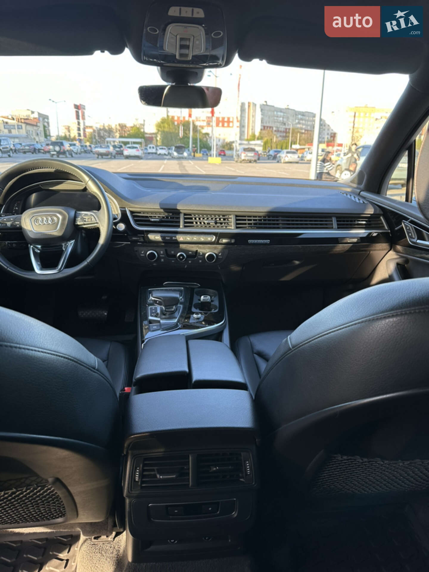 Audi Q7 2019 VIN WA1LAAF70KD040184 фото оголошення 15 з 22