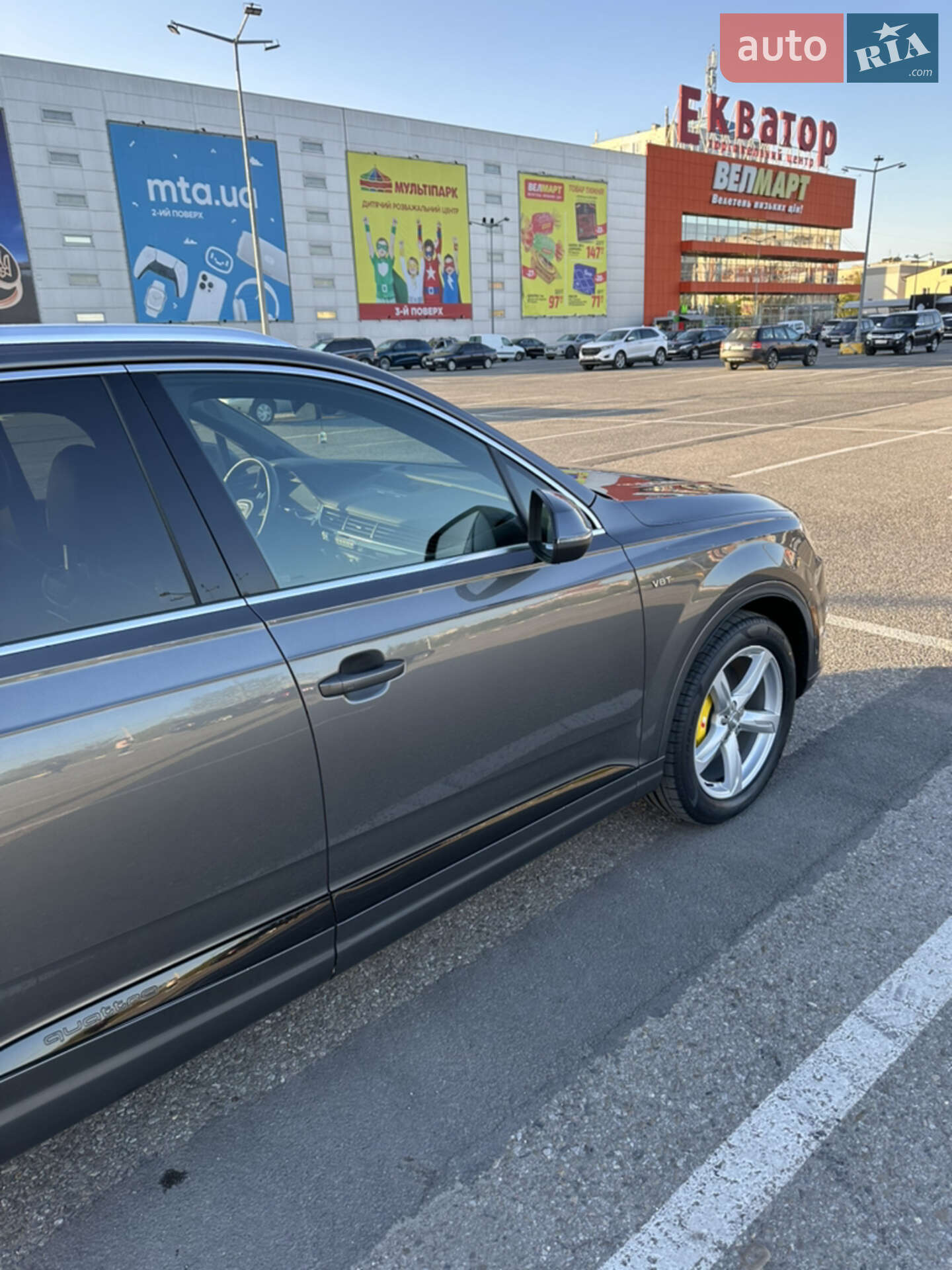 Audi Q7 2019 VIN WA1LAAF70KD040184 фото оголошення 18 з 22