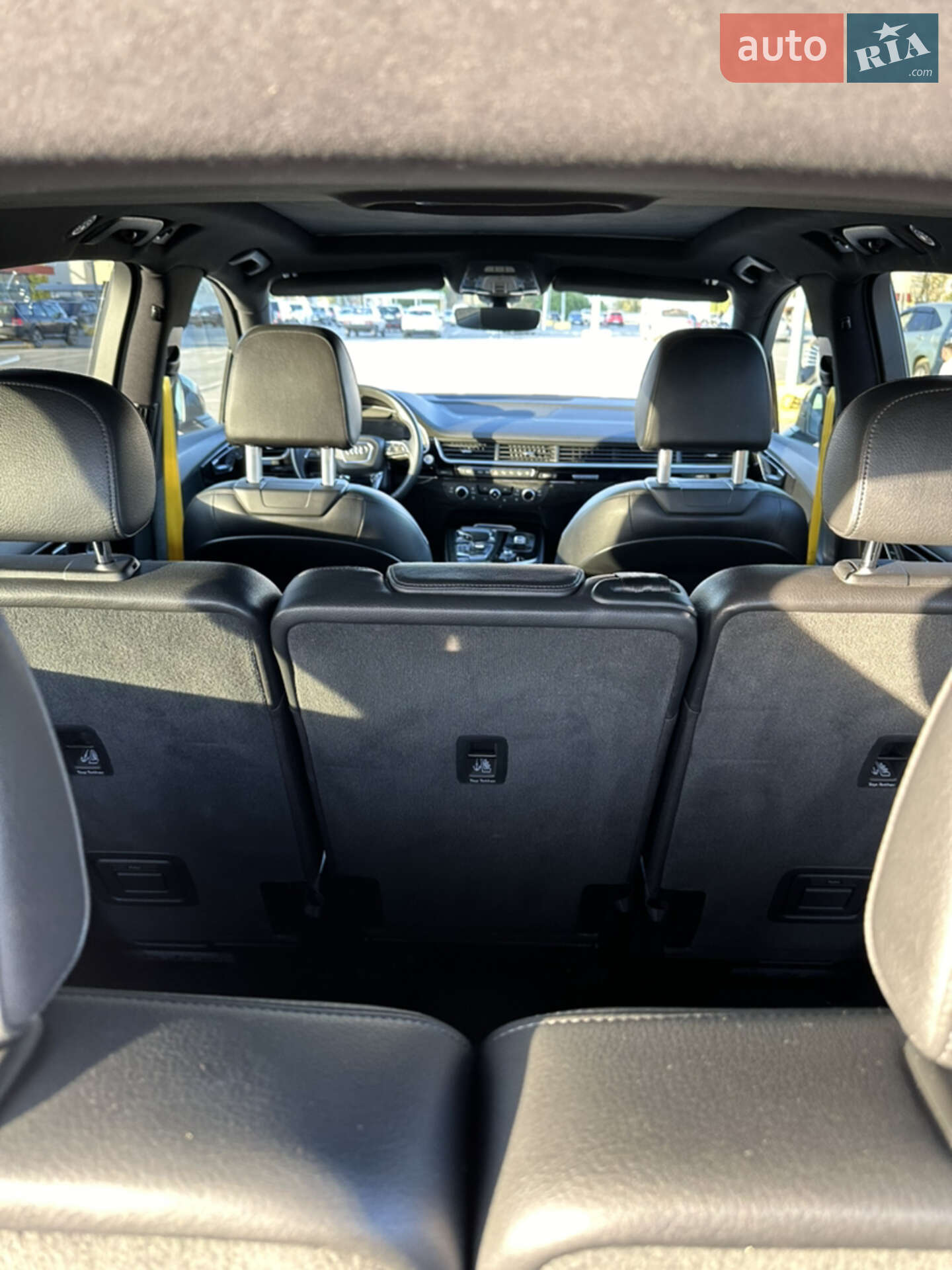 Audi Q7 2019 VIN WA1LAAF70KD040184 фото оголошення 19 з 22