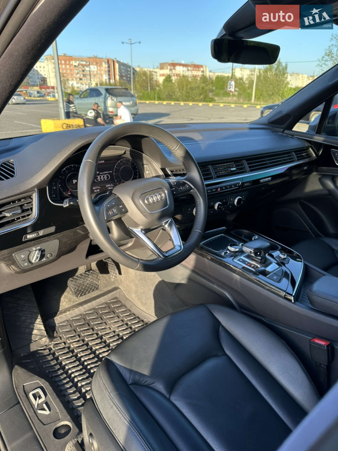 Audi Q7 2019 VIN WA1LAAF70KD040184 фото оголошення 20 з 22