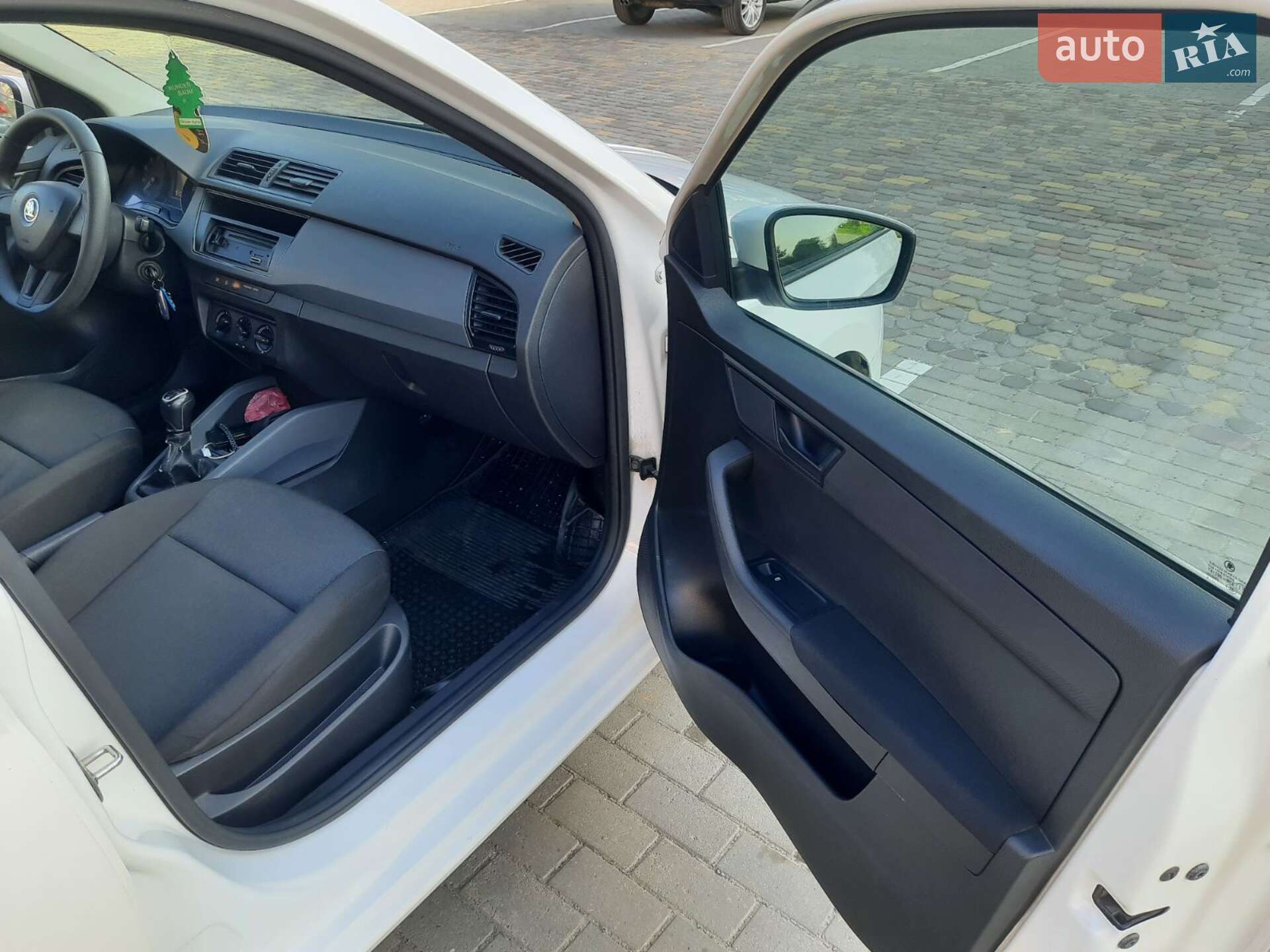 Skoda Fabia 2016 VIN TMBEB6NJ4GZ181968 фото оголошення 20 з 20