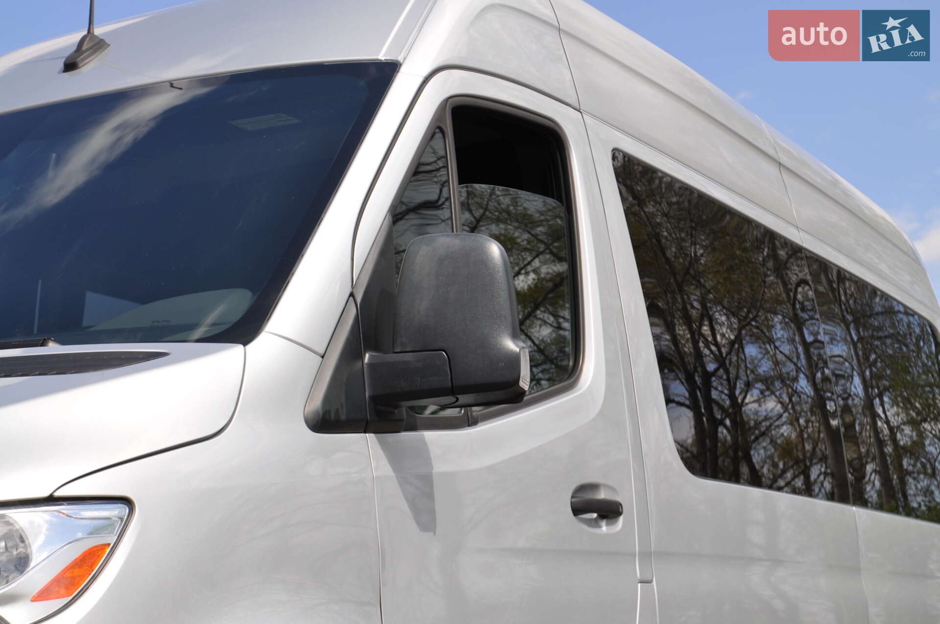 Mercedes-Benz Sprinter 2019 VIN WD4PF0CD5KP188493 фото оголошення 9 з 108