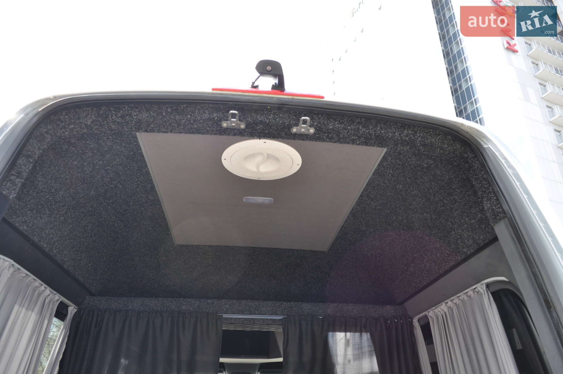 Mercedes-Benz Sprinter 2019 VIN WD4PF0CD5KP188493 фото оголошення 64 з 108