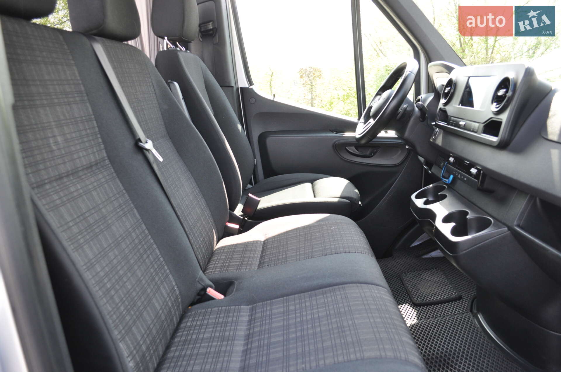Mercedes-Benz Sprinter 2019 VIN WD4PF0CD5KP188493 фото оголошення 72 з 108