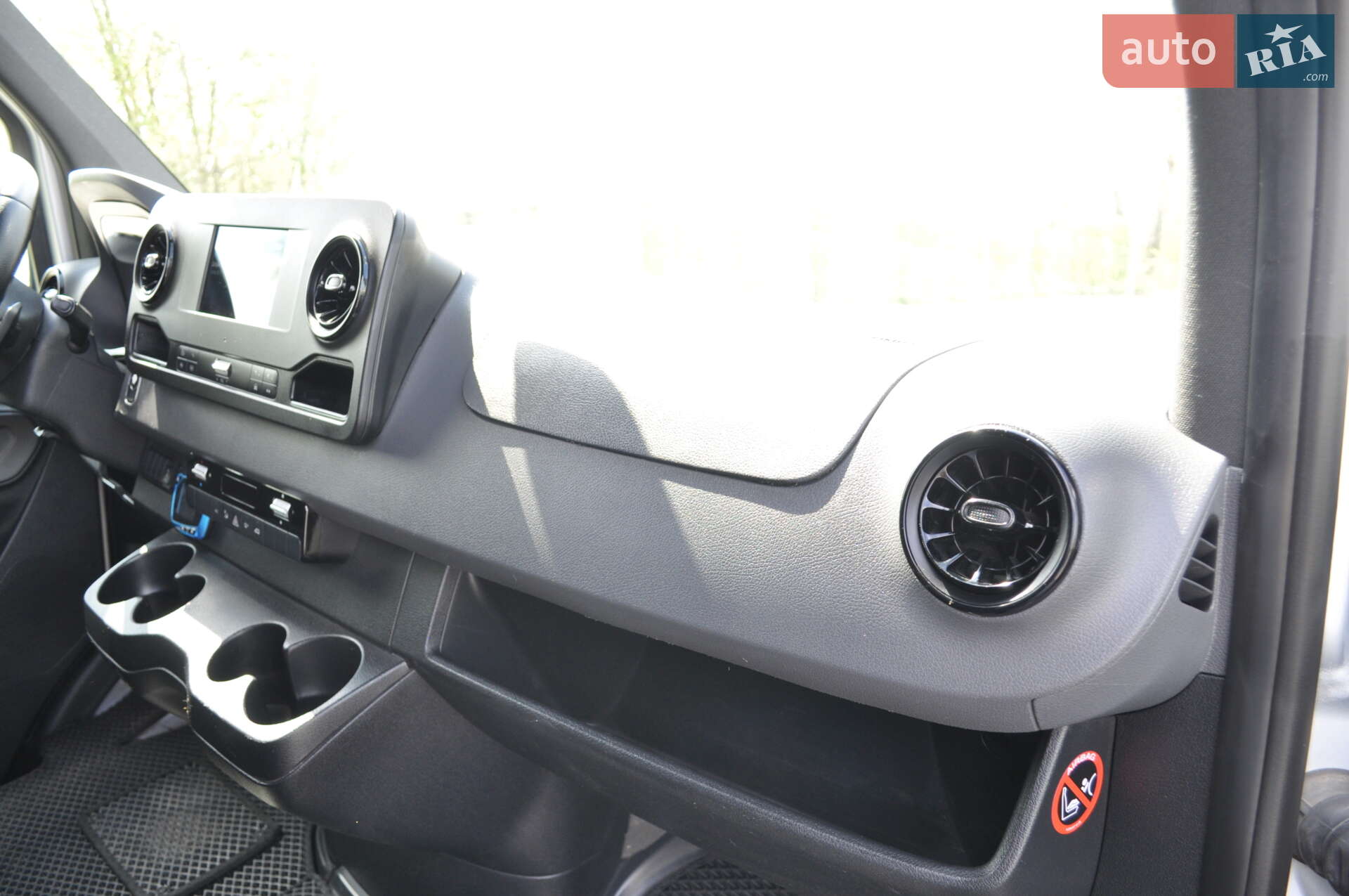 Mercedes-Benz Sprinter 2019 VIN WD4PF0CD5KP188493 фото оголошення 73 з 108