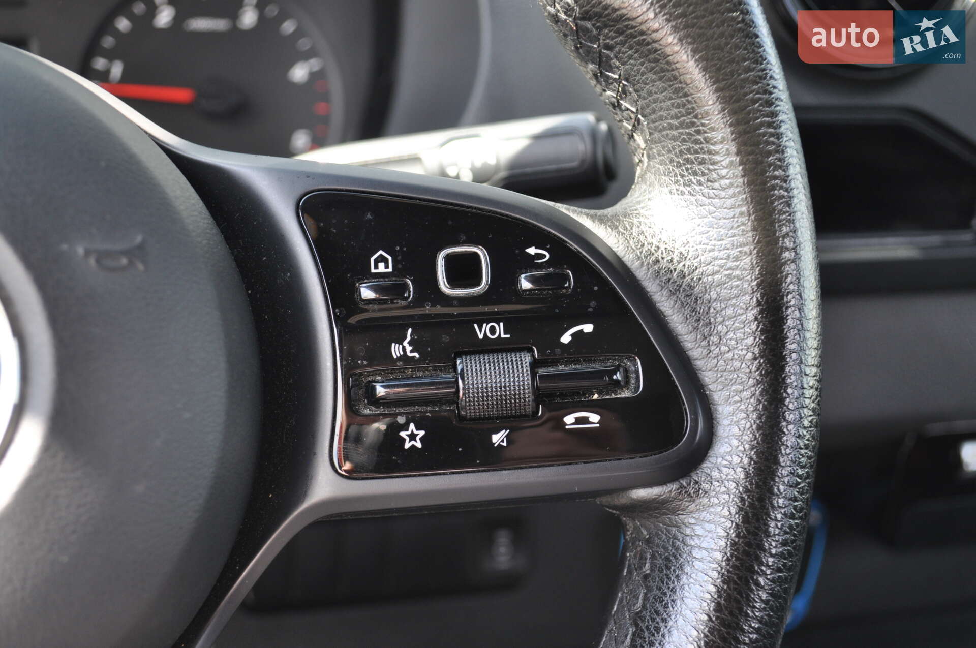 Mercedes-Benz Sprinter 2019 VIN WD4PF0CD5KP188493 фото оголошення 93 з 108