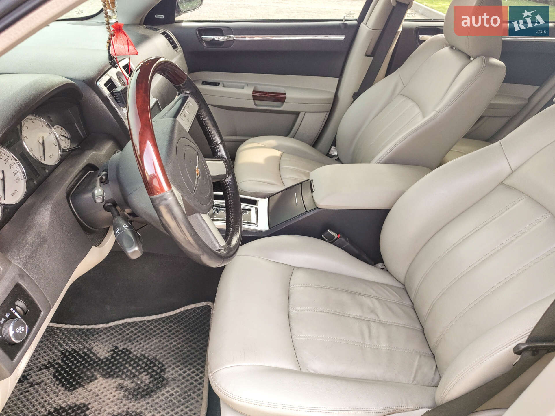 Chrysler 300C 2006 VIN 1C3H8B3R66Y137525 фото оголошення 9 з 16