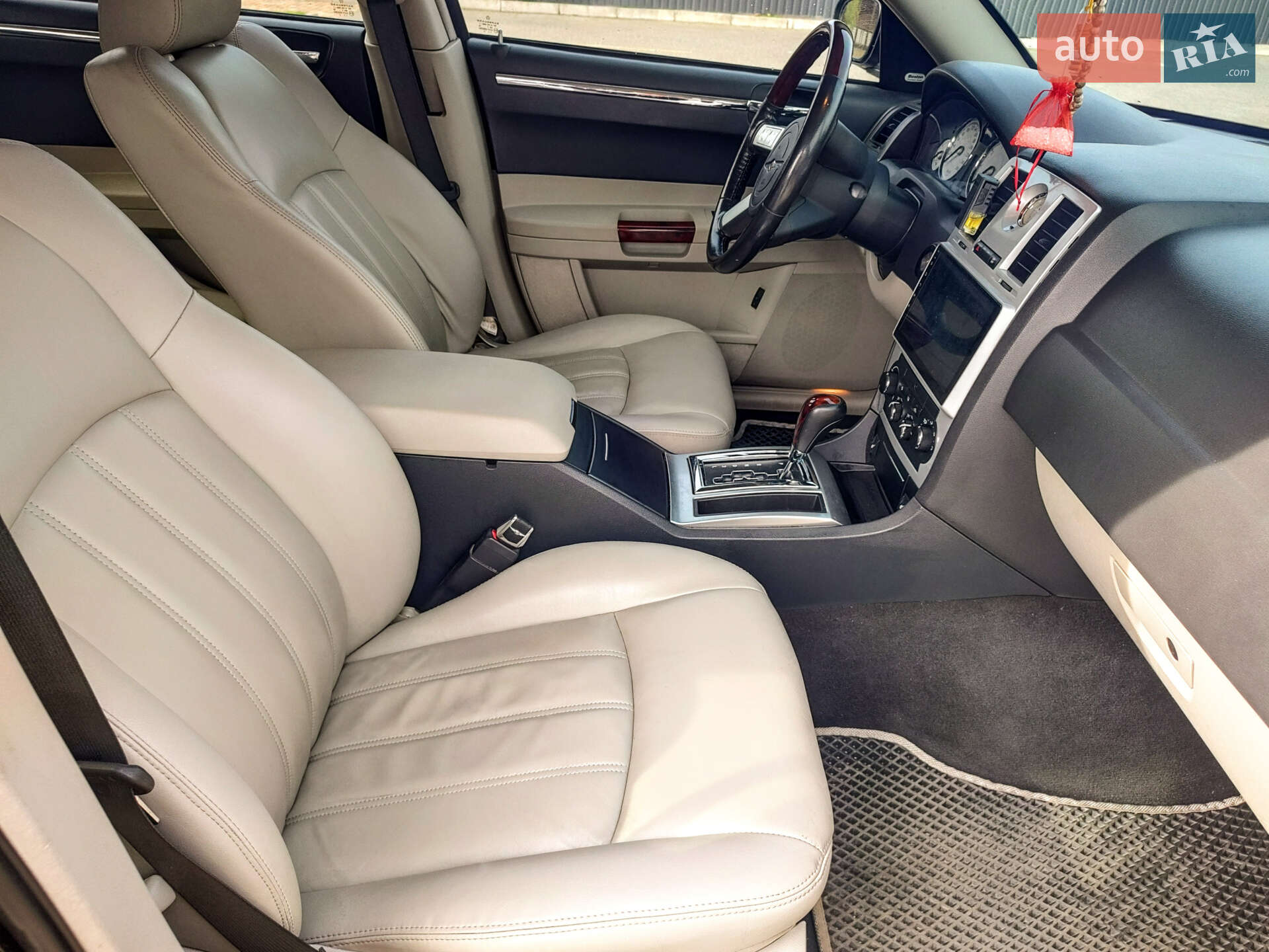 Chrysler 300C 2006 VIN 1C3H8B3R66Y137525 фото оголошення 10 з 16