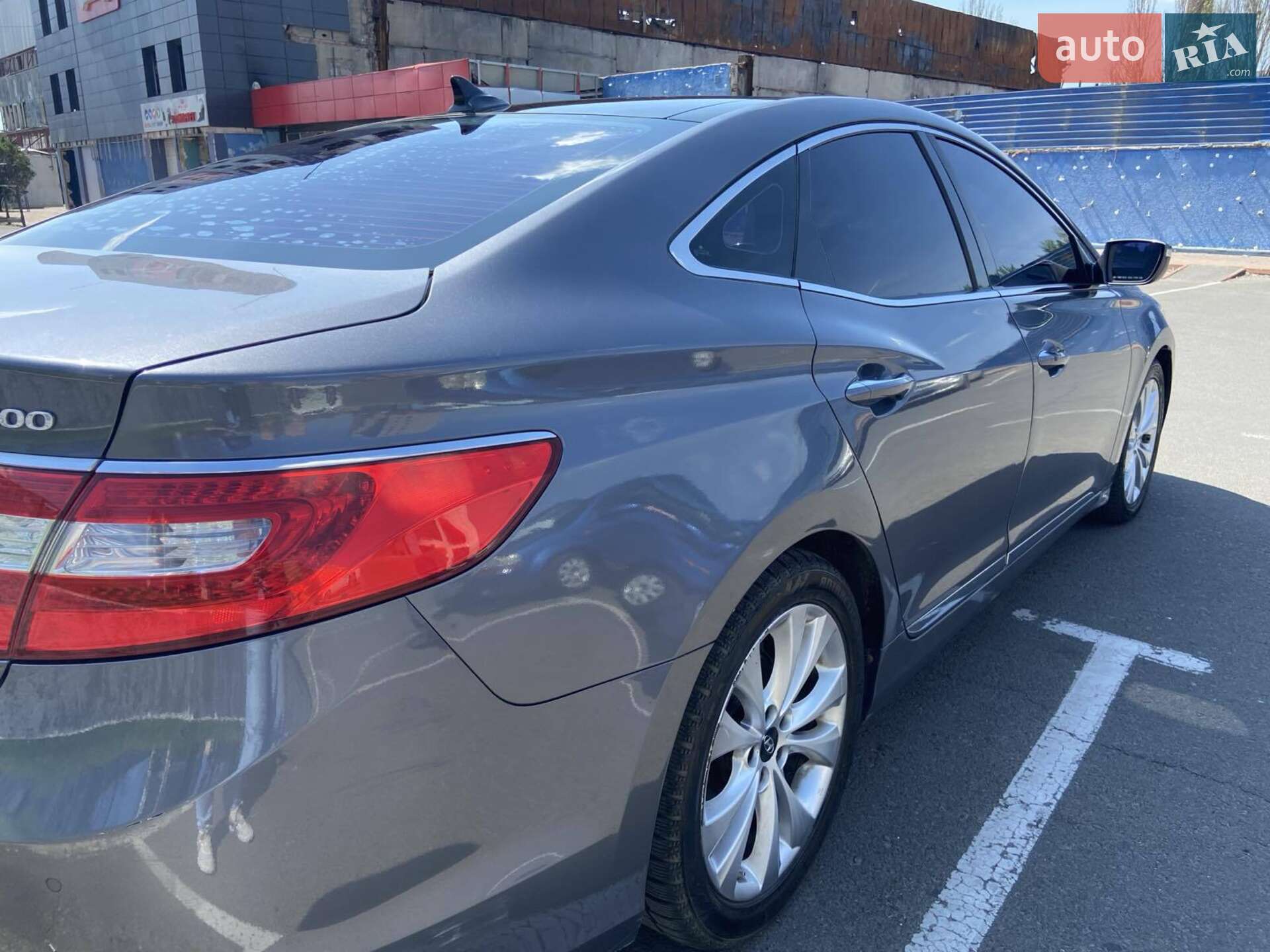 Hyundai Grandeur 2012 VIN KMHFH41NBCA144075 фото оголошення 15 з 28