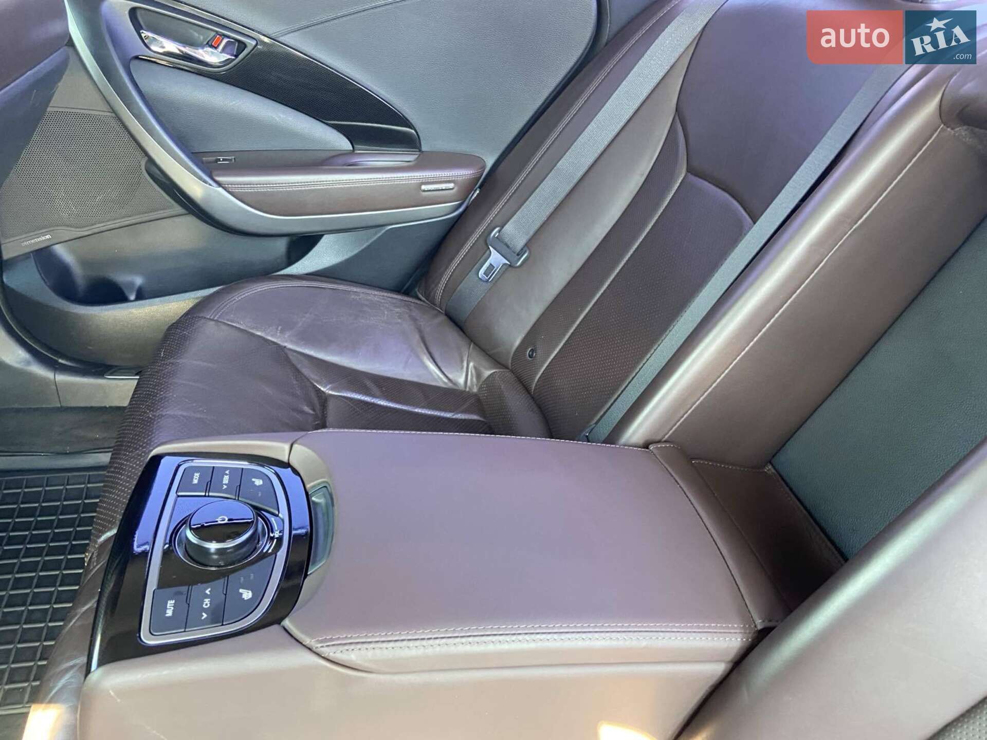 Hyundai Grandeur 2012 VIN KMHFH41NBCA144075 фото оголошення 19 з 28