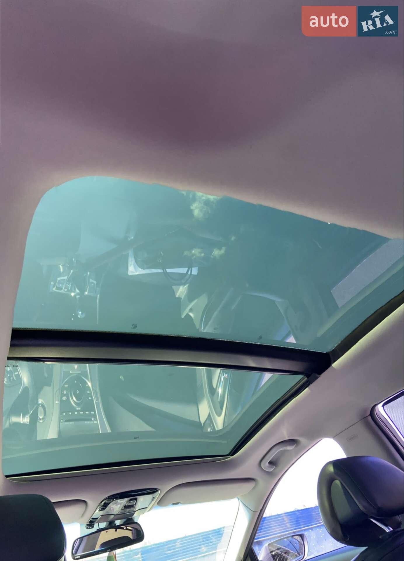 Hyundai Grandeur 2012 VIN KMHFH41NBCA144075 фото оголошення 24 з 28