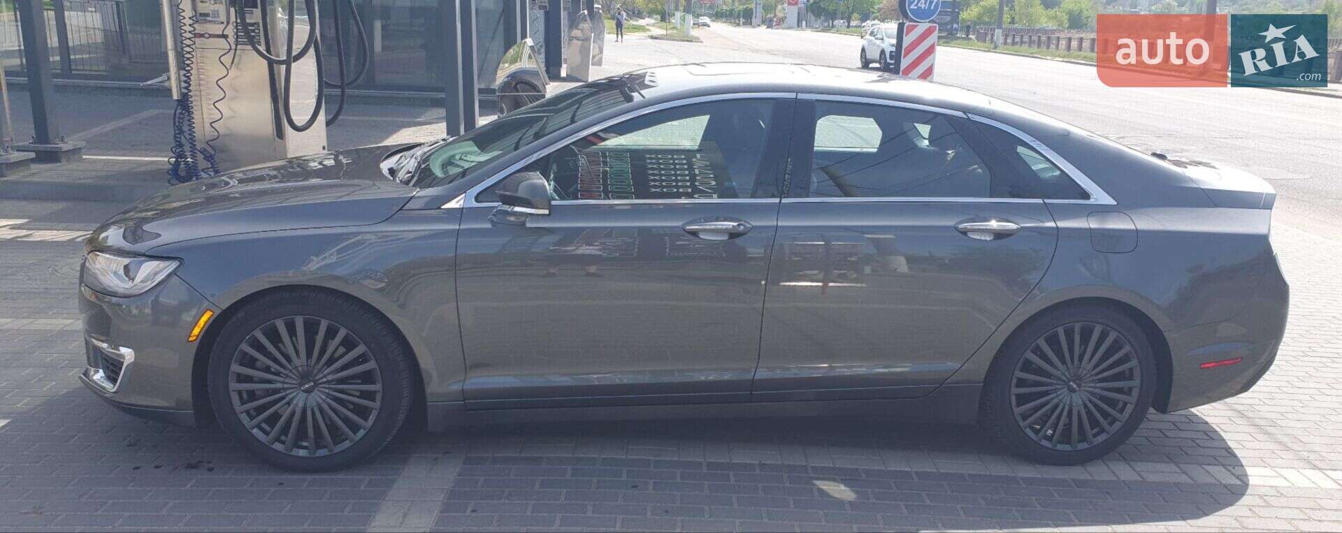 Lincoln MKZ 2017 VIN 3LN6L5FC9HR658875 фото оголошення 4 з 17